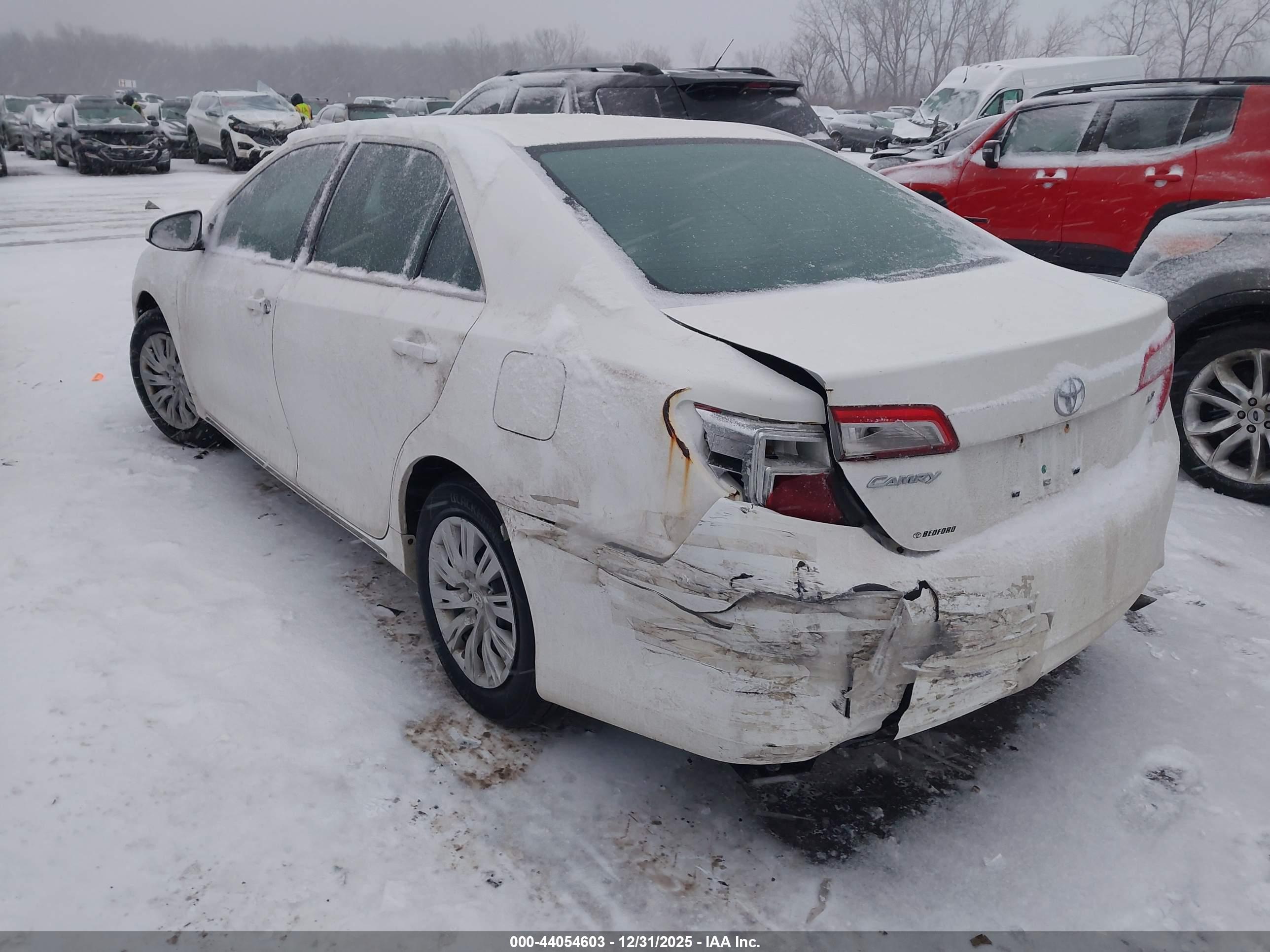 TOYOTA CAMRY image 3