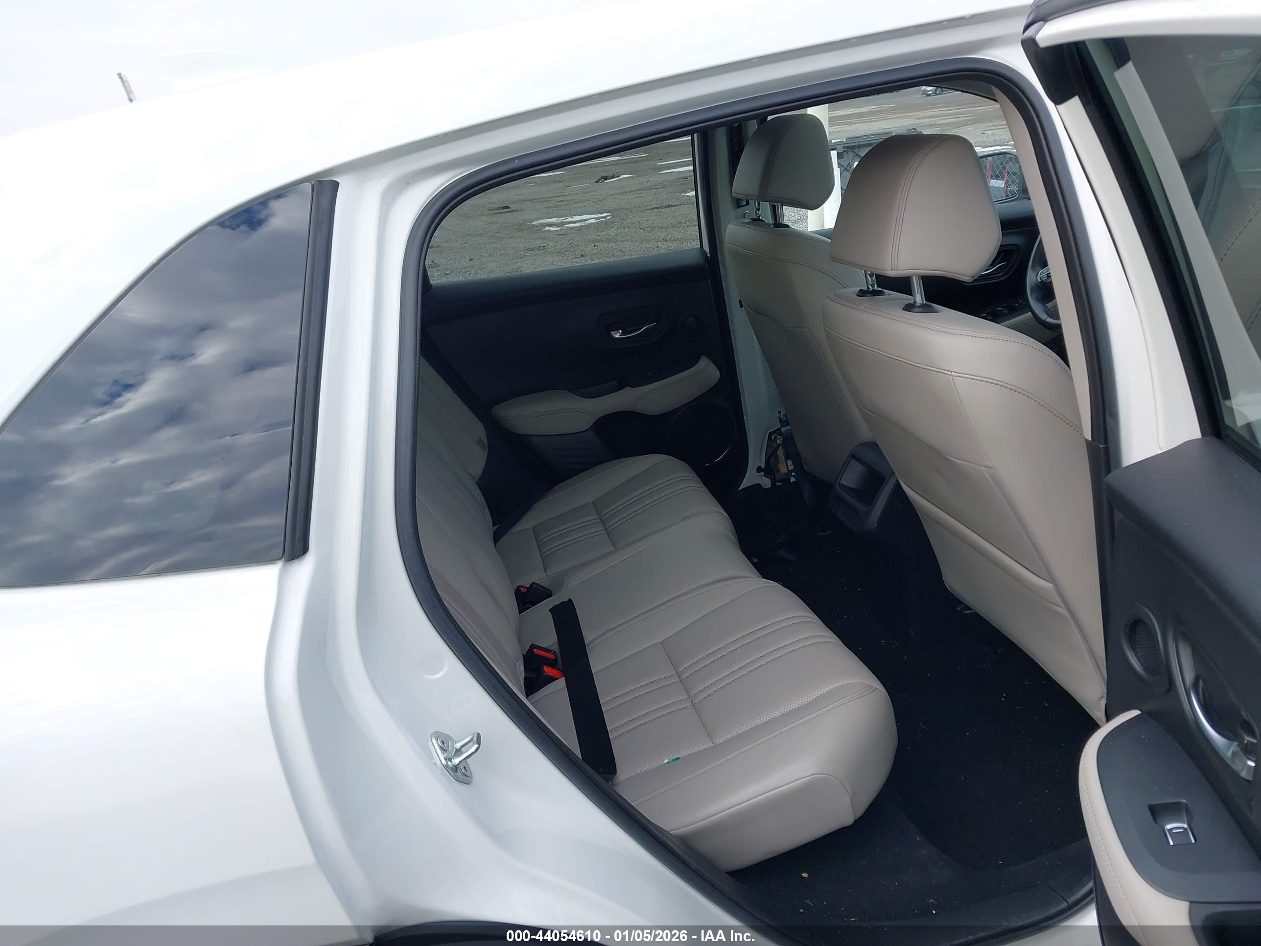 HONDA HR-V image 8