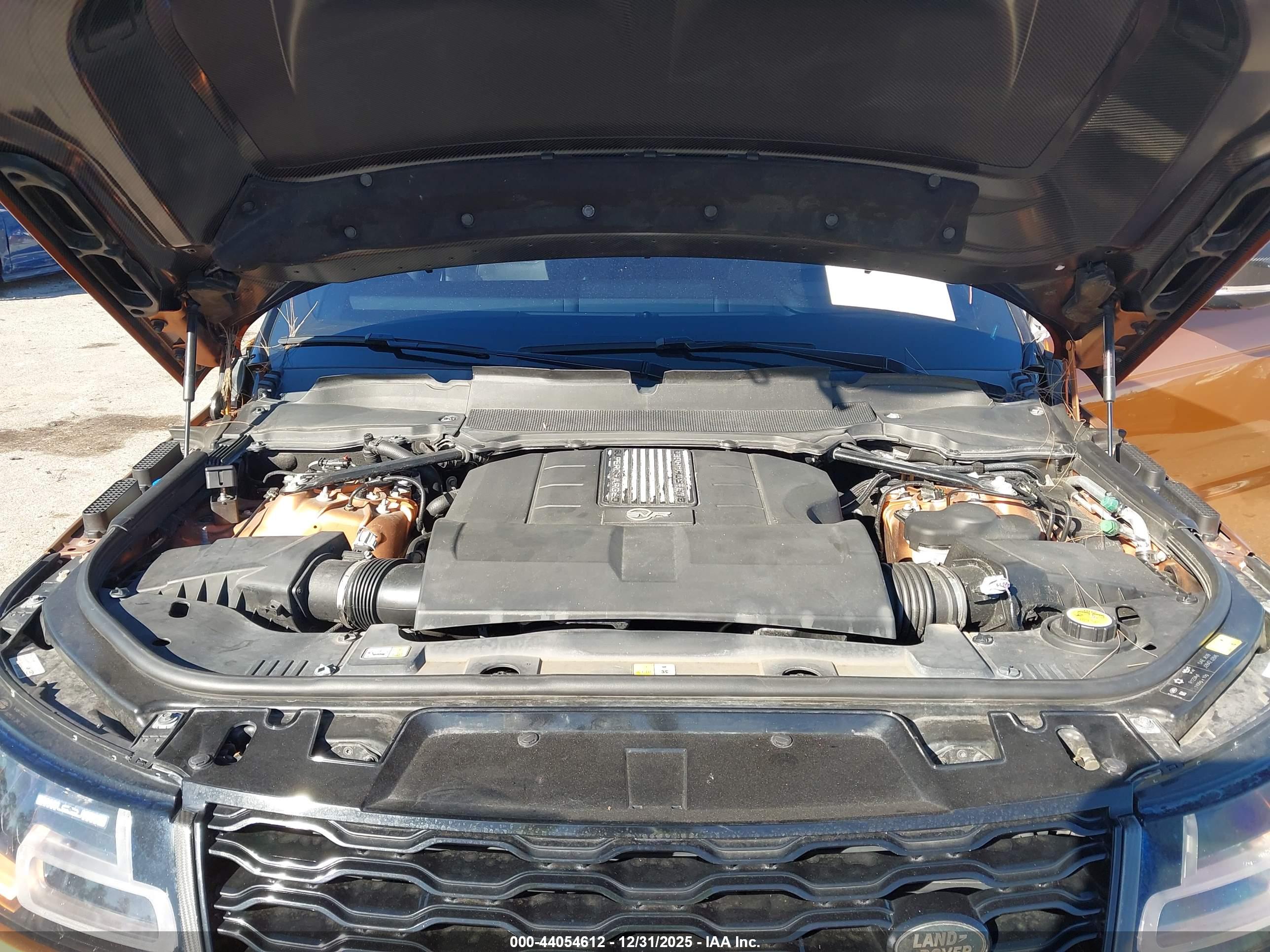 LAND ROVER image 10