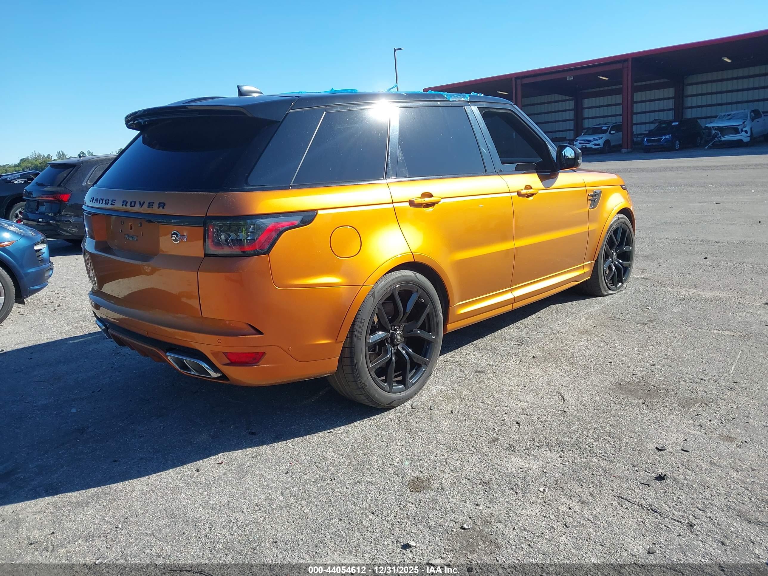 LAND ROVER image 4