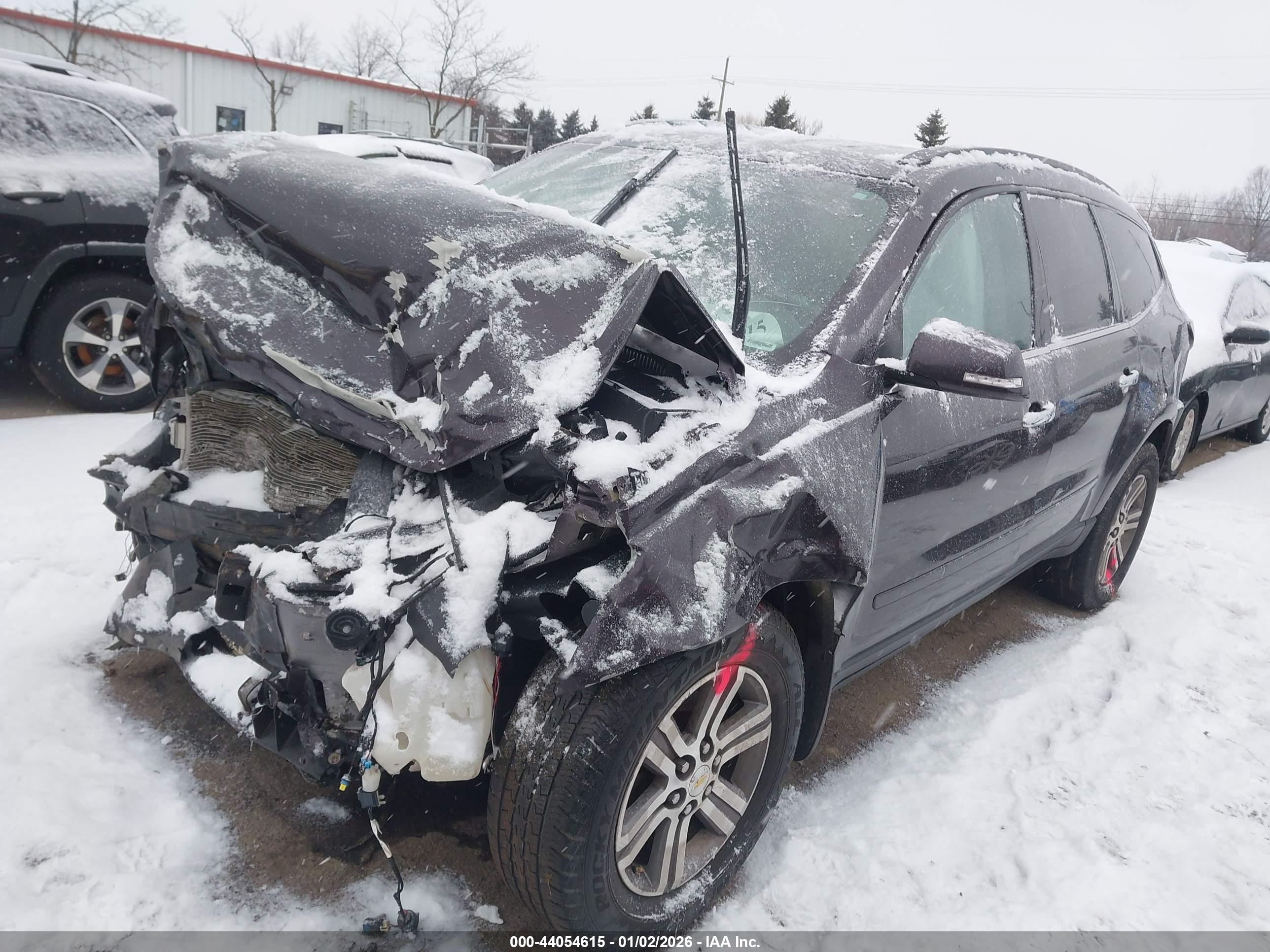 CHEVROLET TRAVERSE image 2