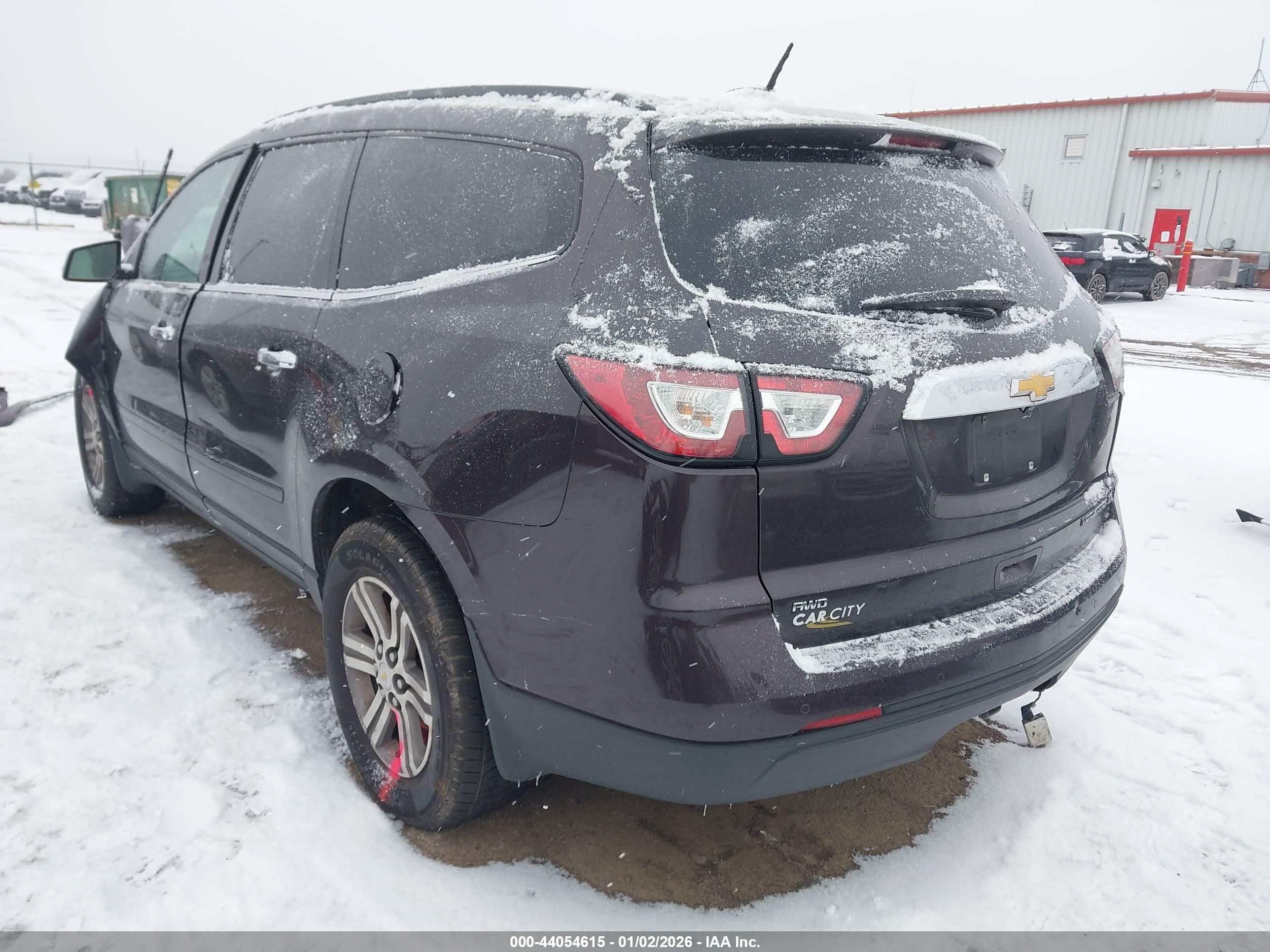 CHEVROLET TRAVERSE image 3