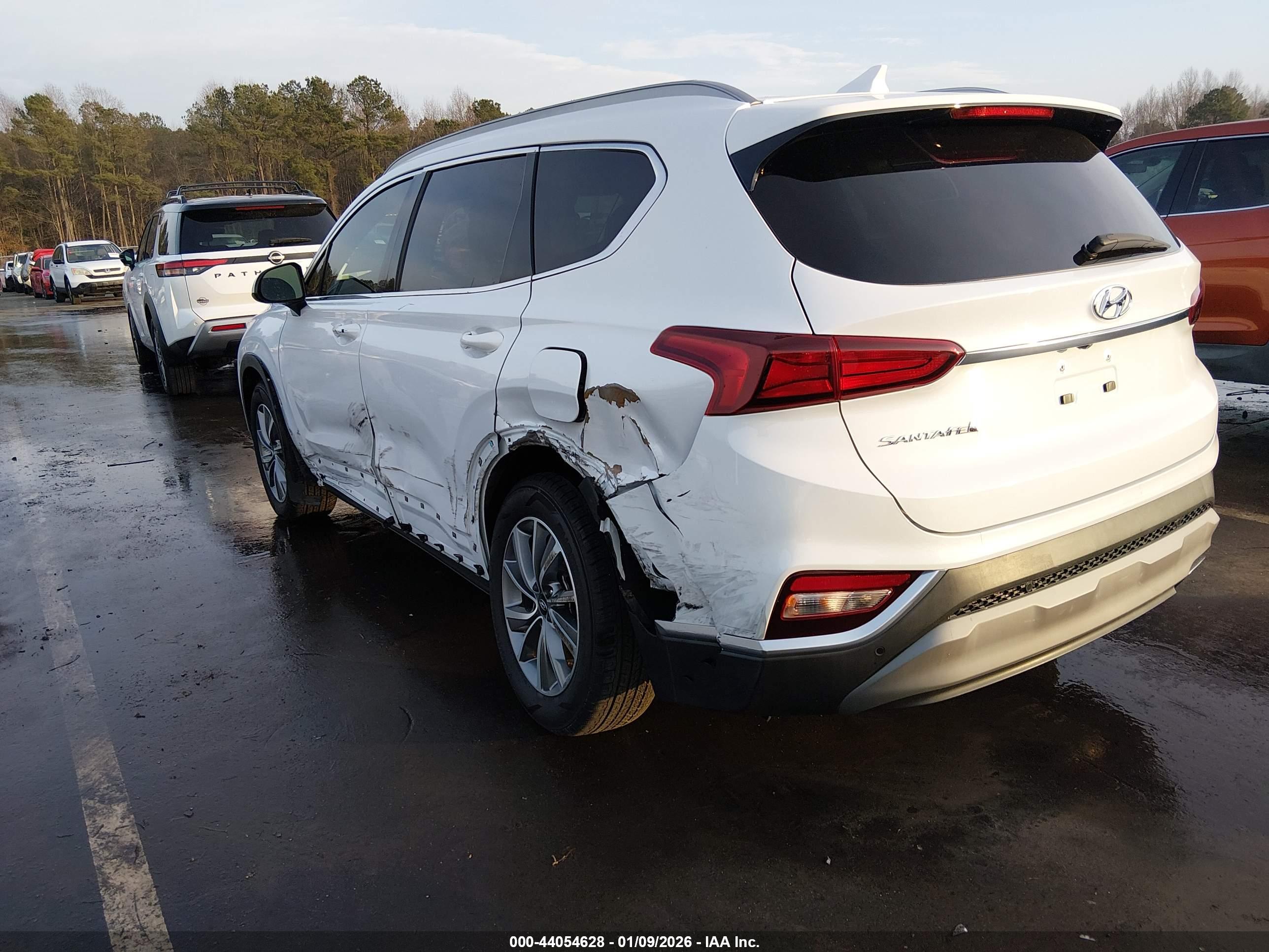 HYUNDAI SANTA image 3