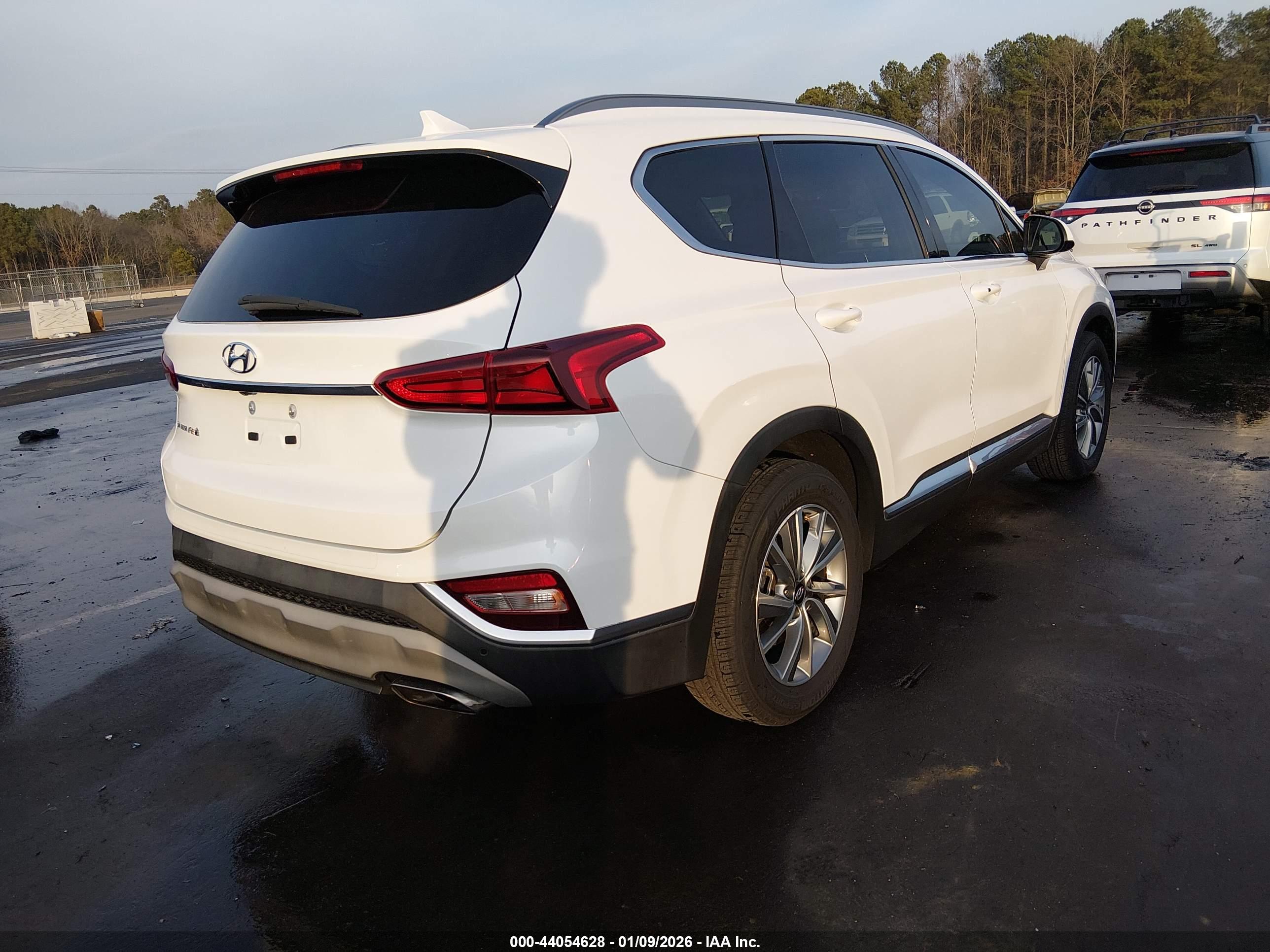HYUNDAI SANTA image 4