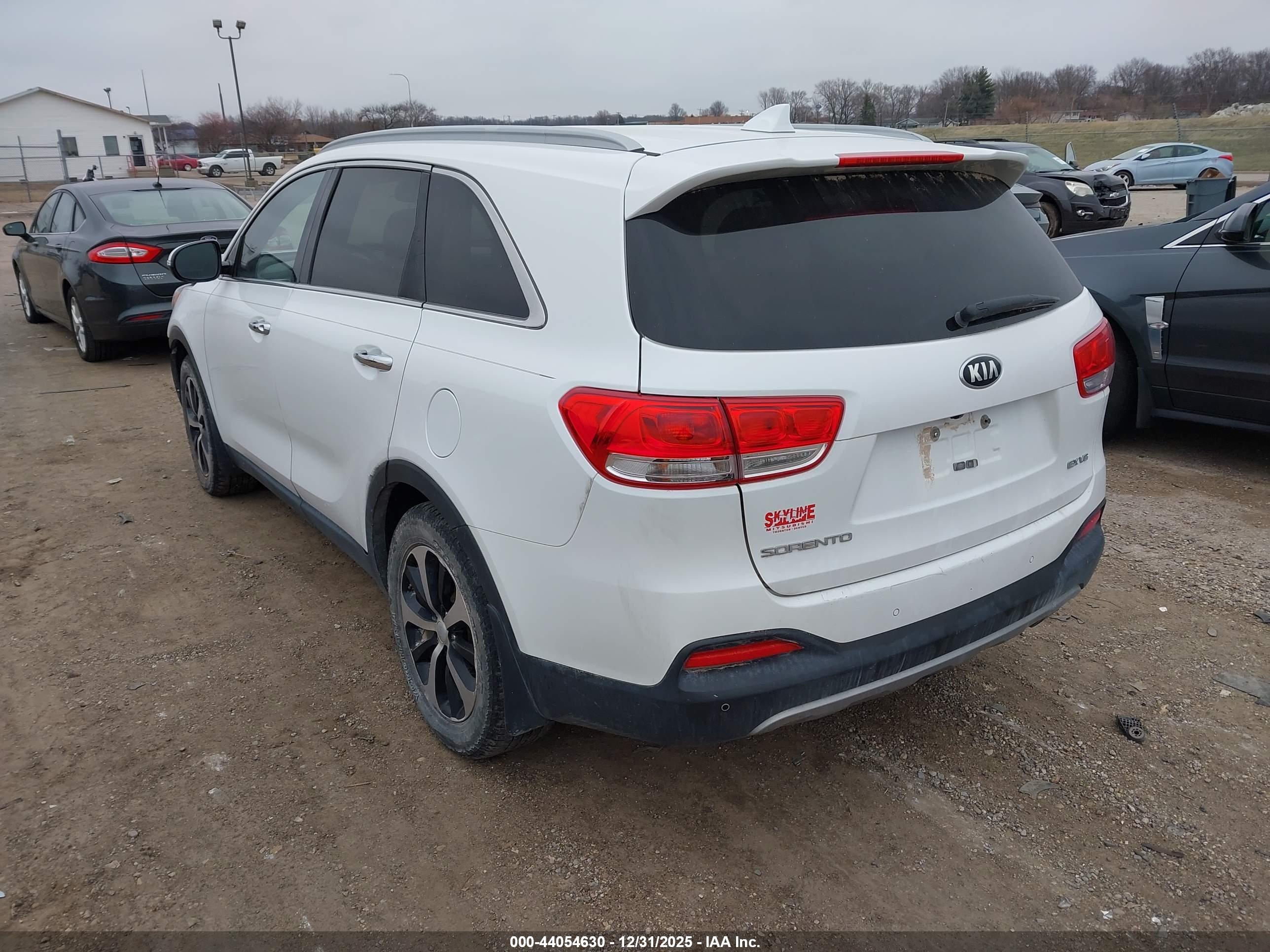 KIA SORENTO image 3
