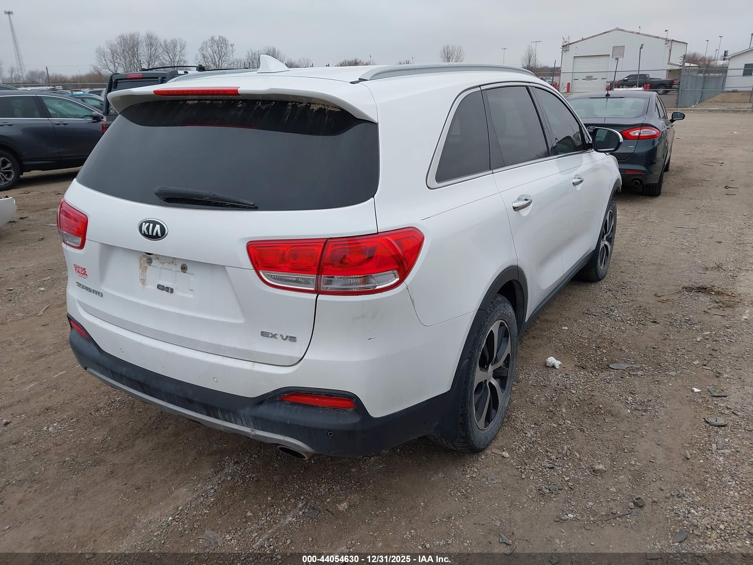 KIA SORENTO image 4