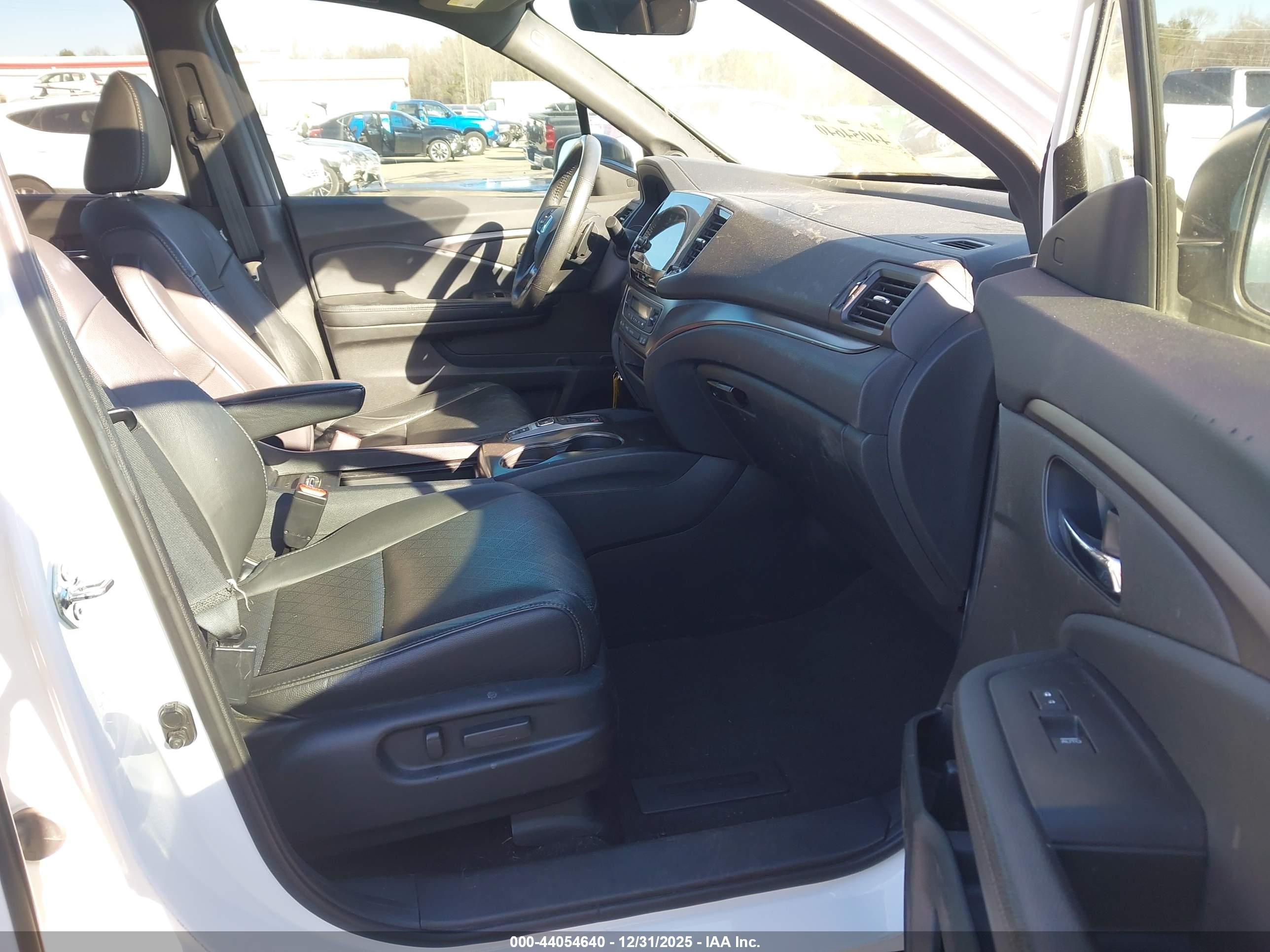 HONDA PASSPORT image 5
