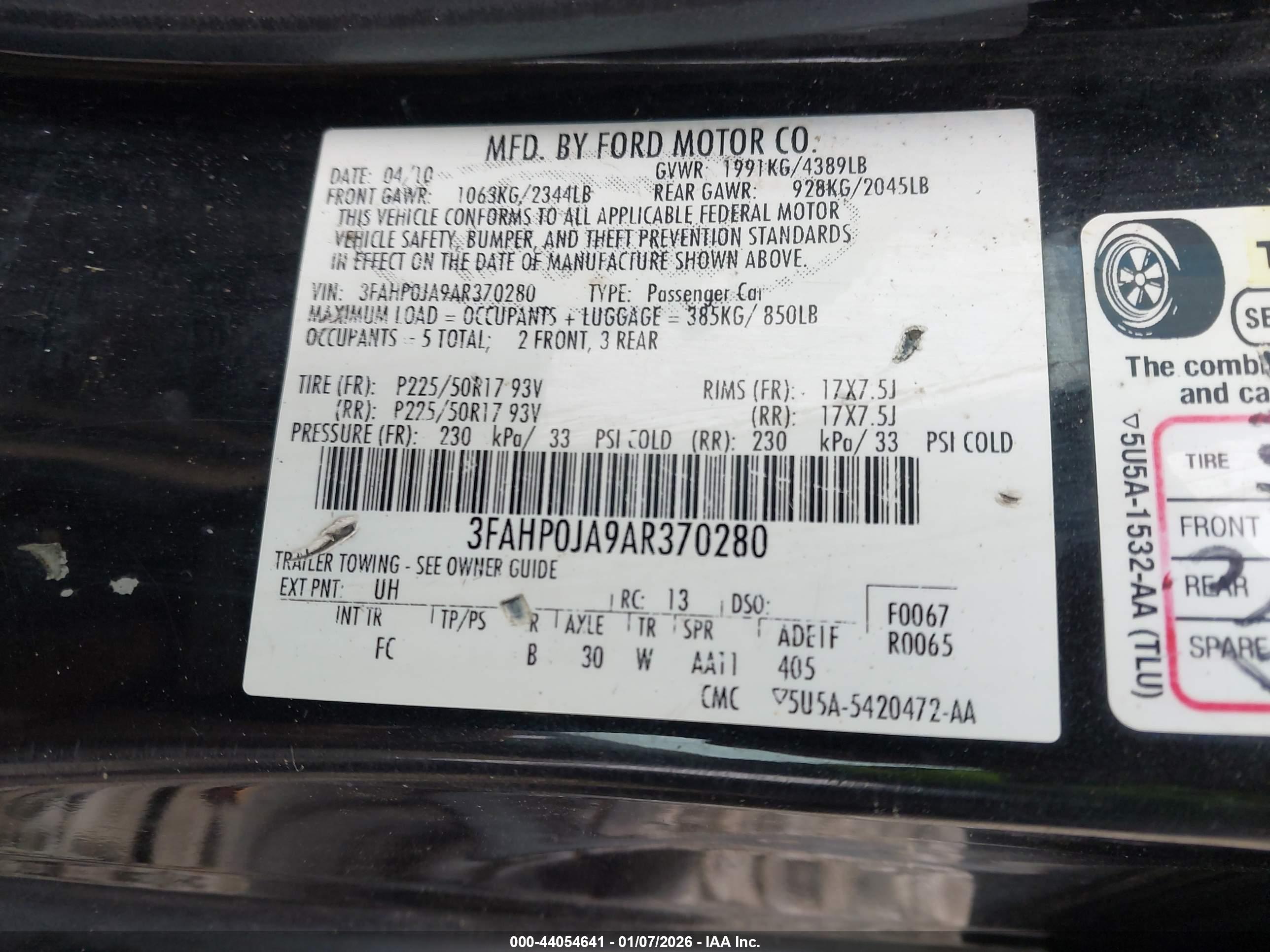 FORD FUSION image 9