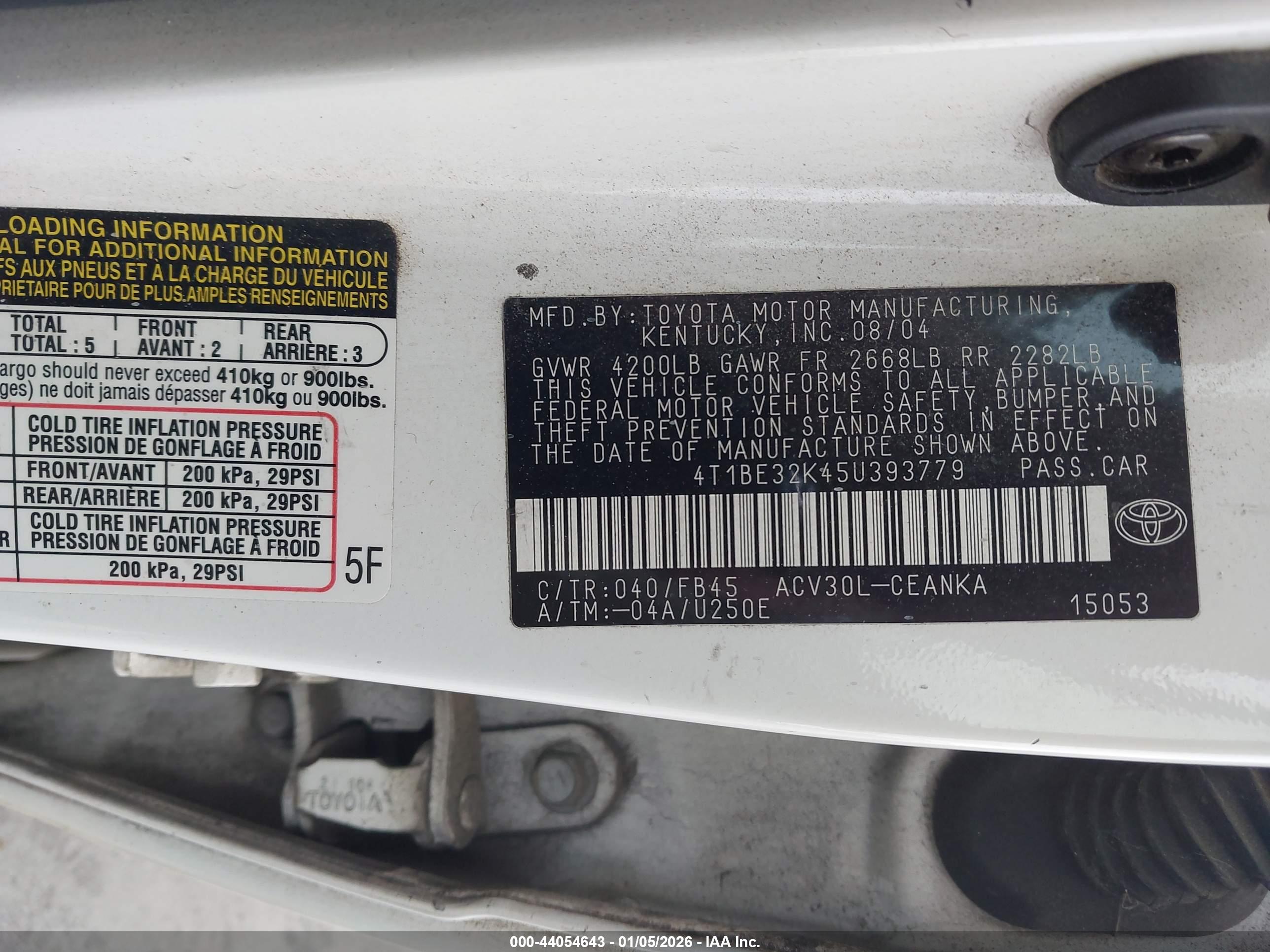 TOYOTA CAMRY image 9