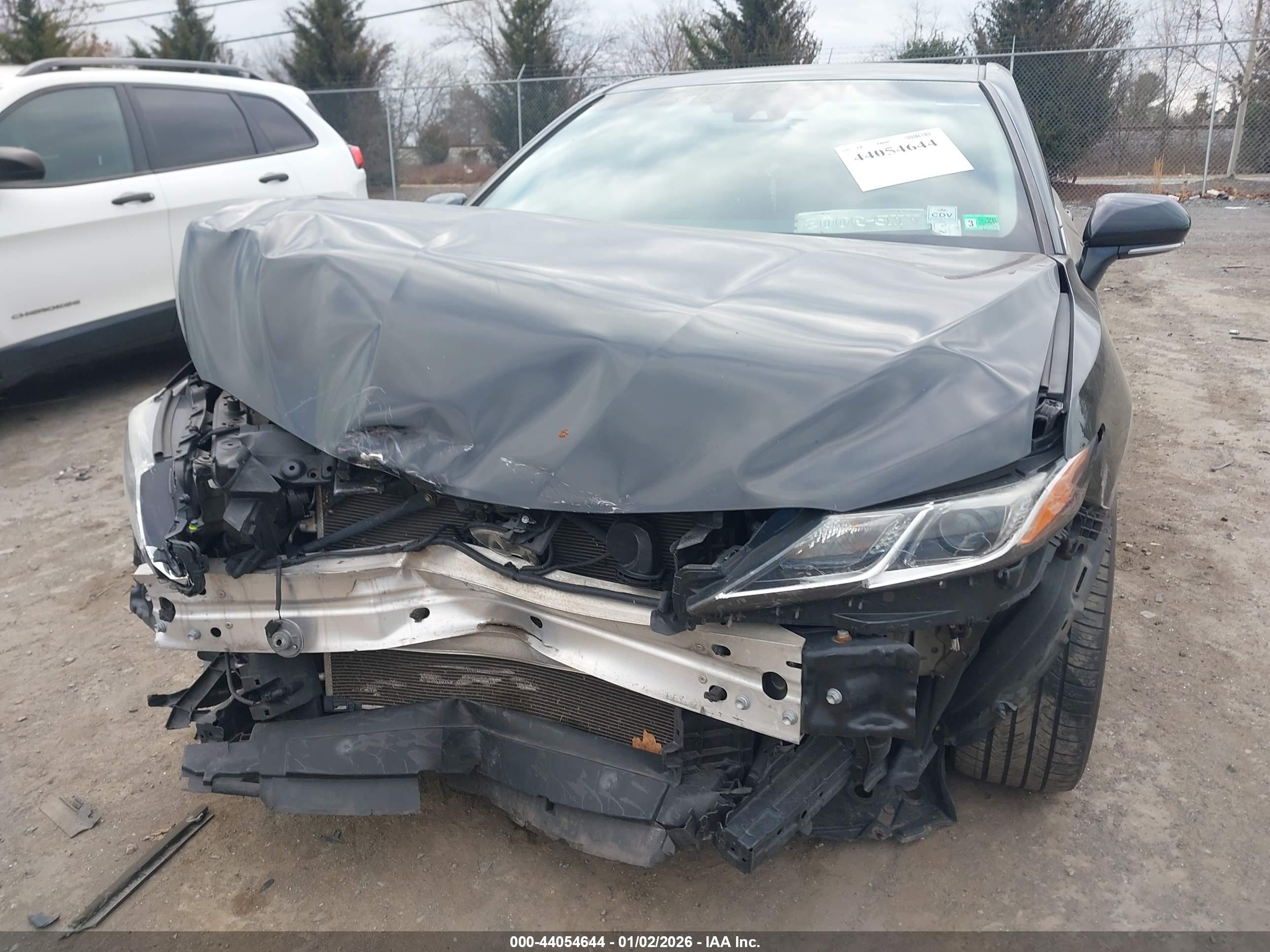 TOYOTA CAMRY image 6