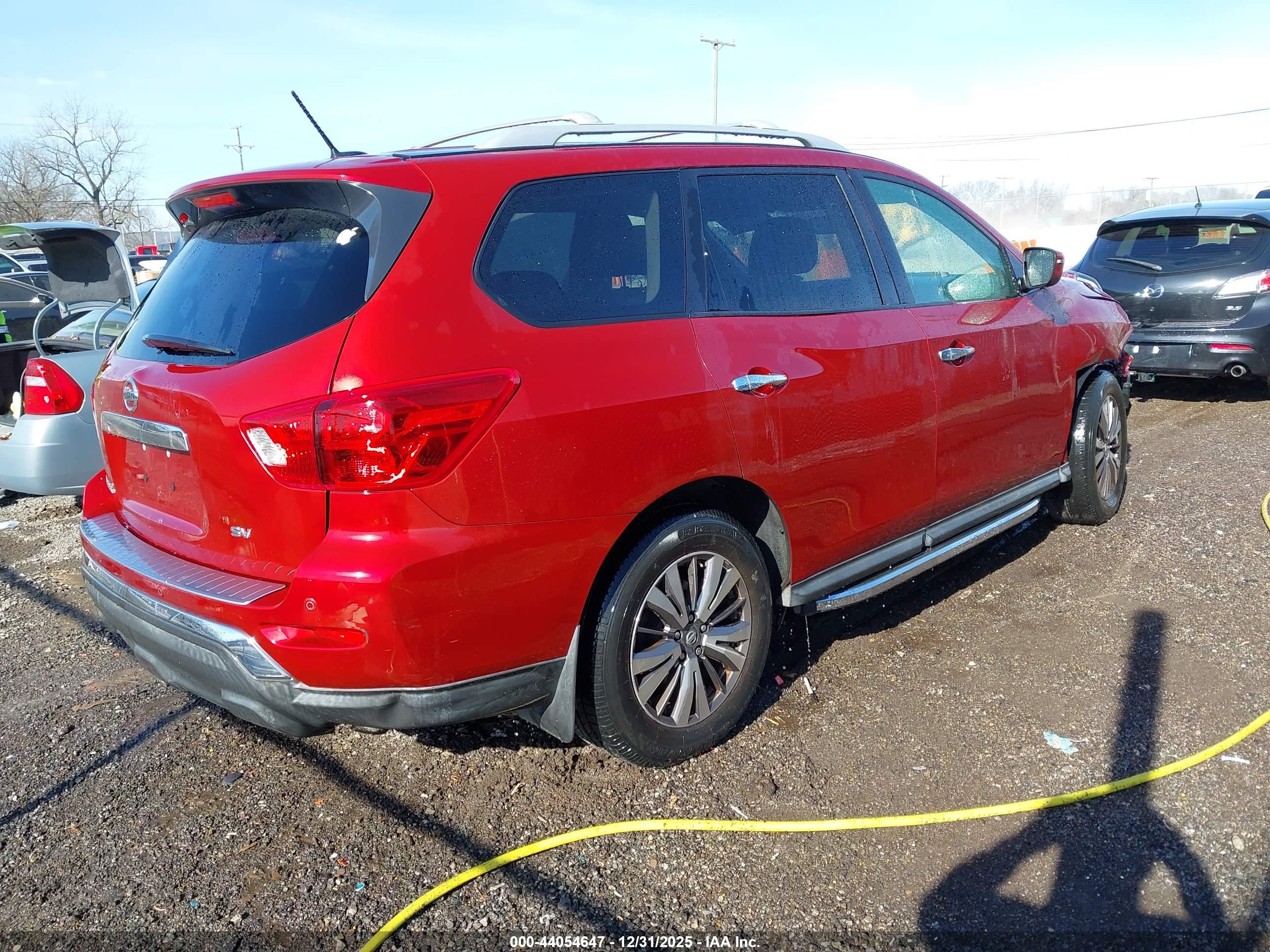 NISSAN PATHFINDER image 4