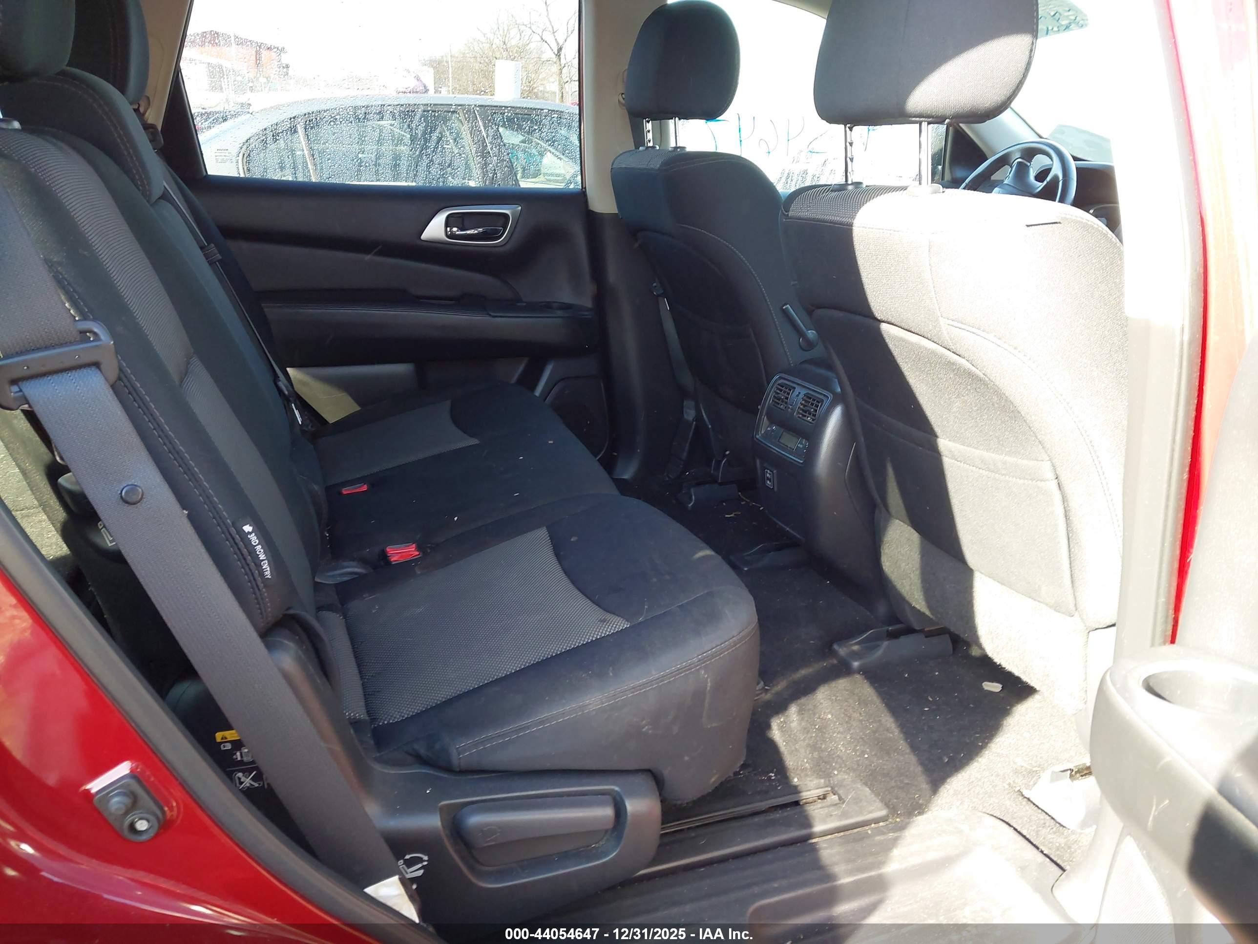 NISSAN PATHFINDER image 8