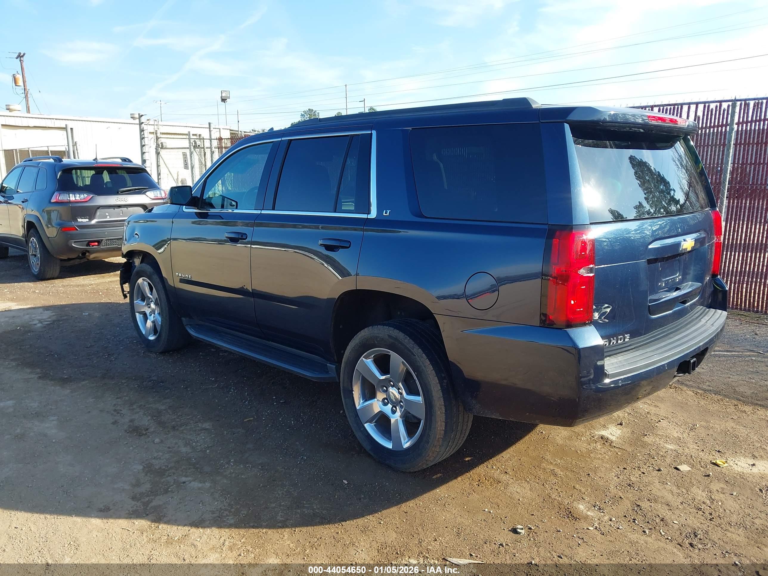 CHEVROLET TAHOE image 3
