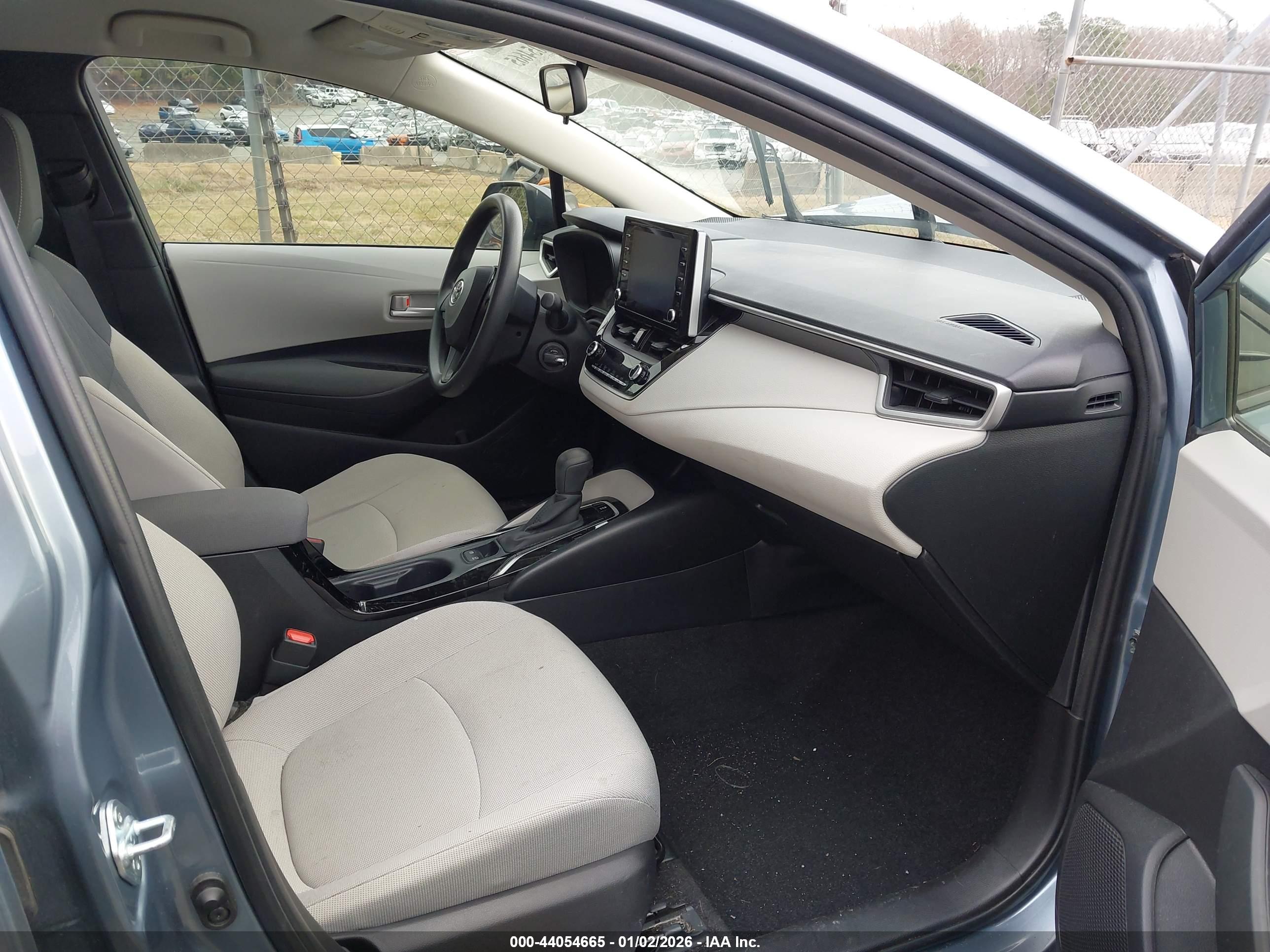 TOYOTA COROLLA image 5