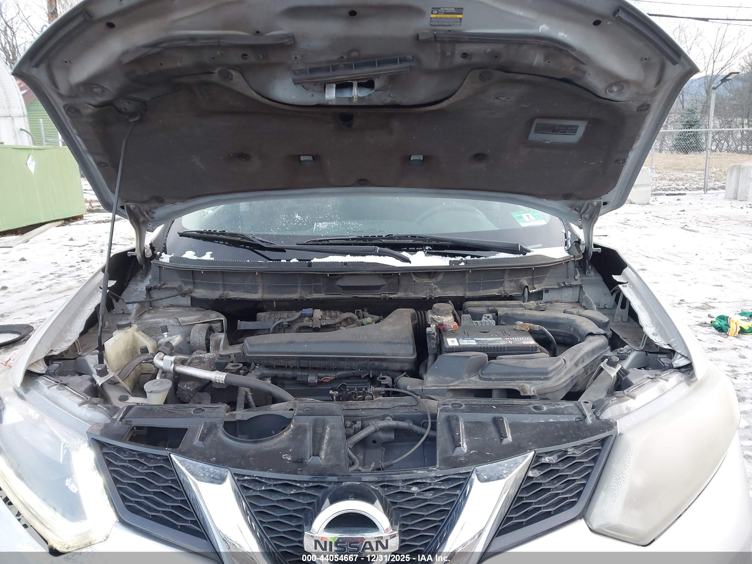 NISSAN ROGUE image 10