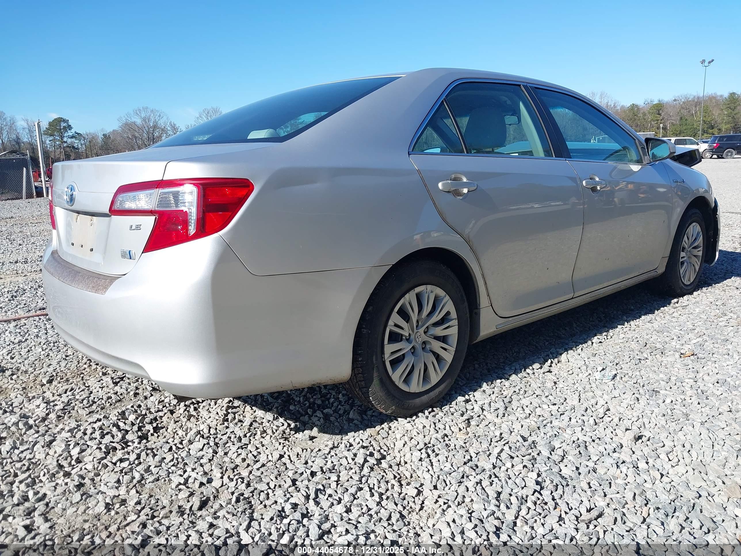 TOYOTA CAMRY image 4
