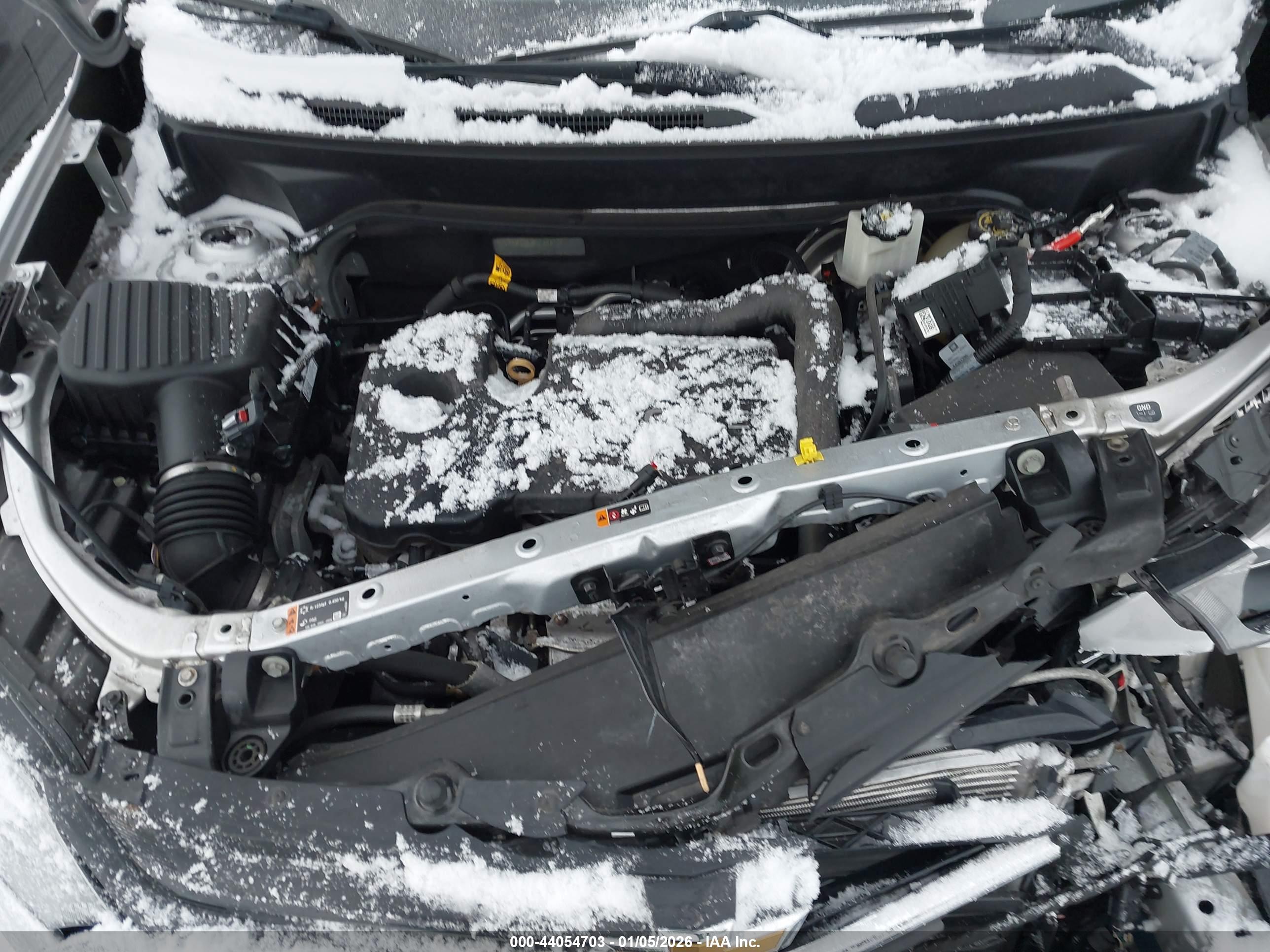 CHEVROLET EQUINOX image 10