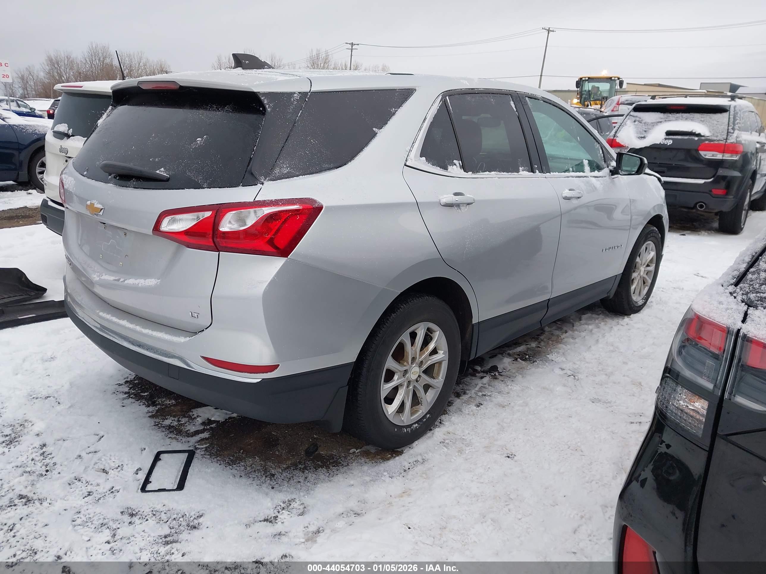 CHEVROLET EQUINOX image 4