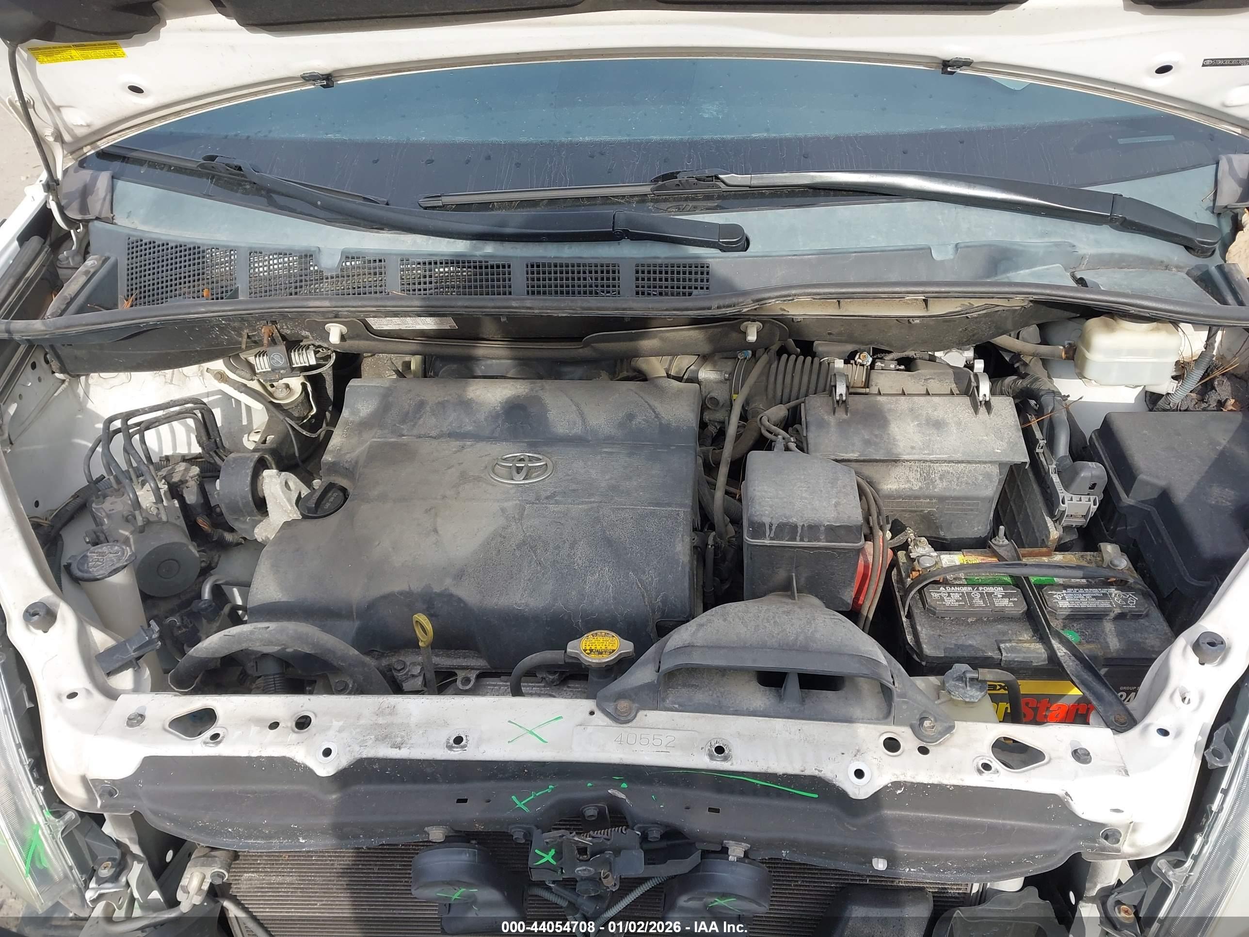 TOYOTA SIENNA image 10