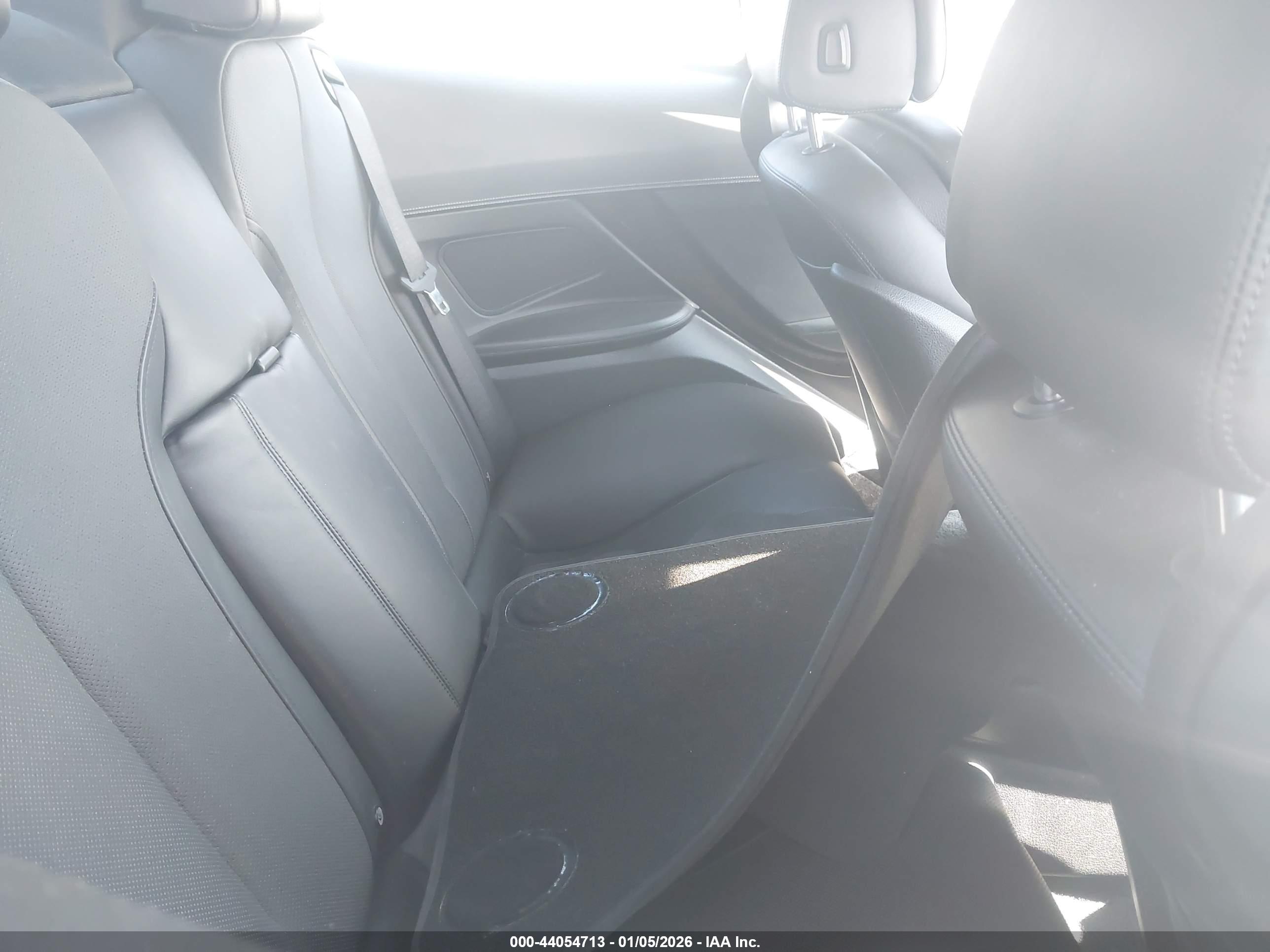 BMW 640I image 8