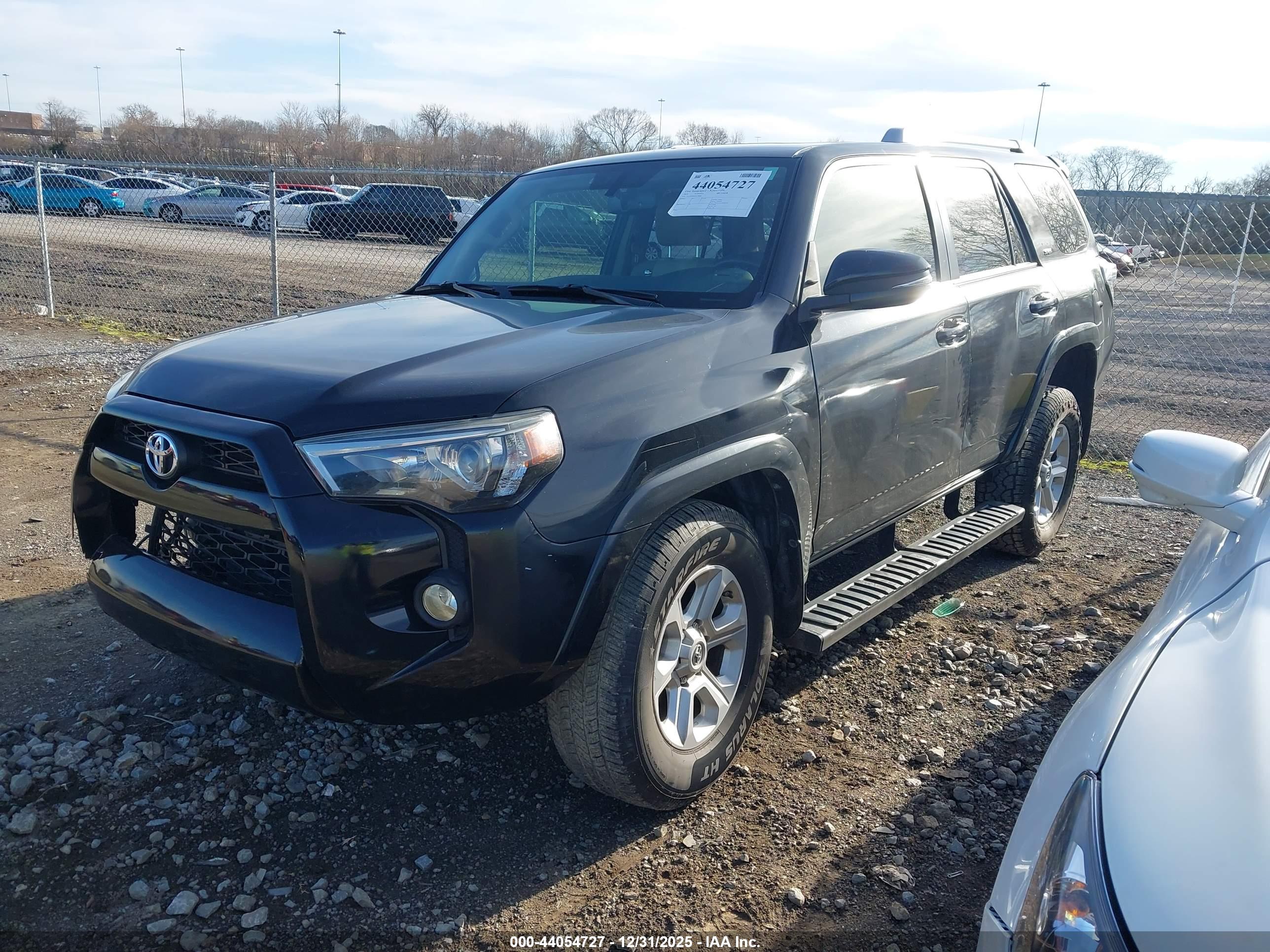 TOYOTA 4RUNNER image 2