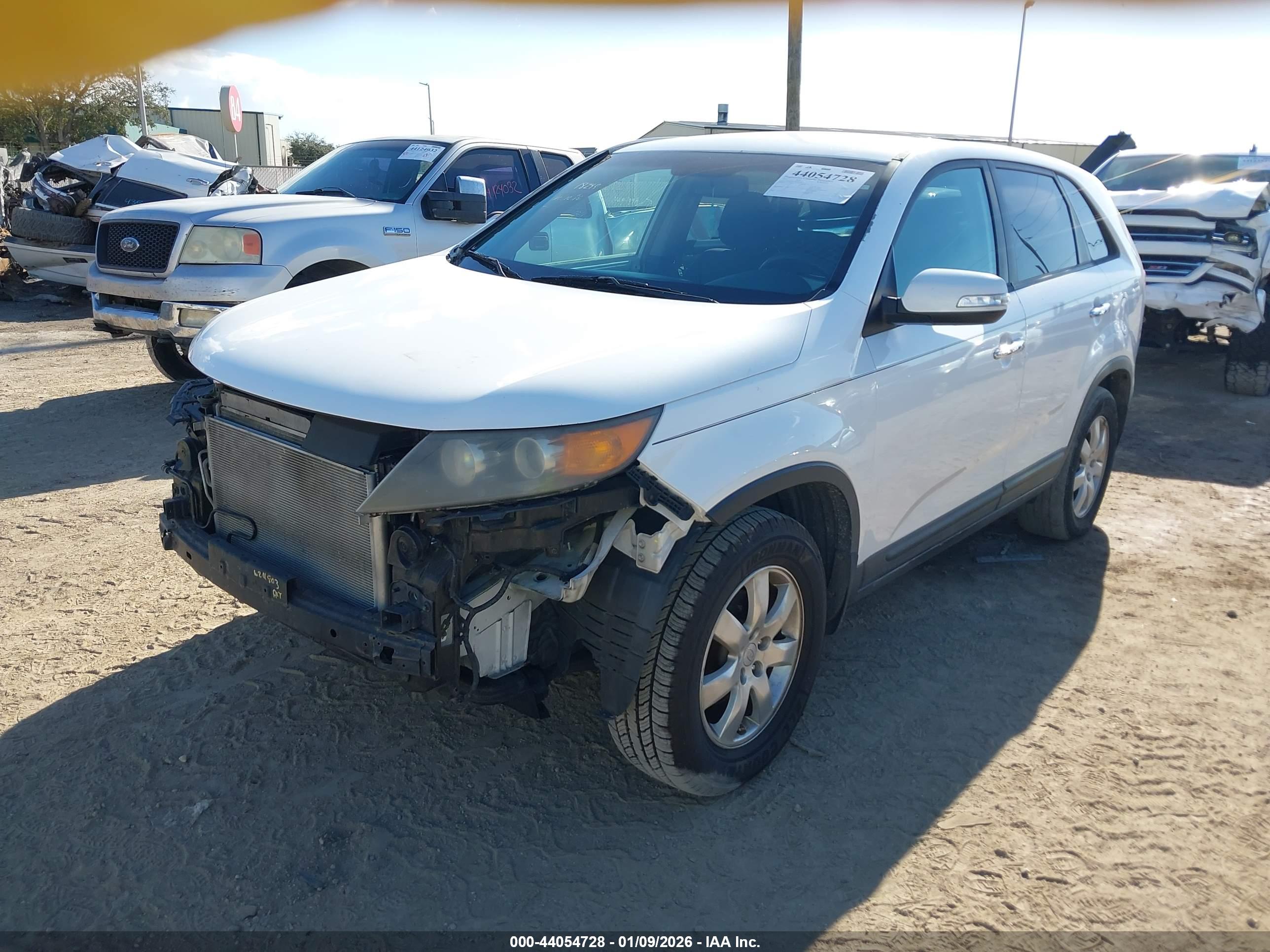 KIA SORENTO image 2