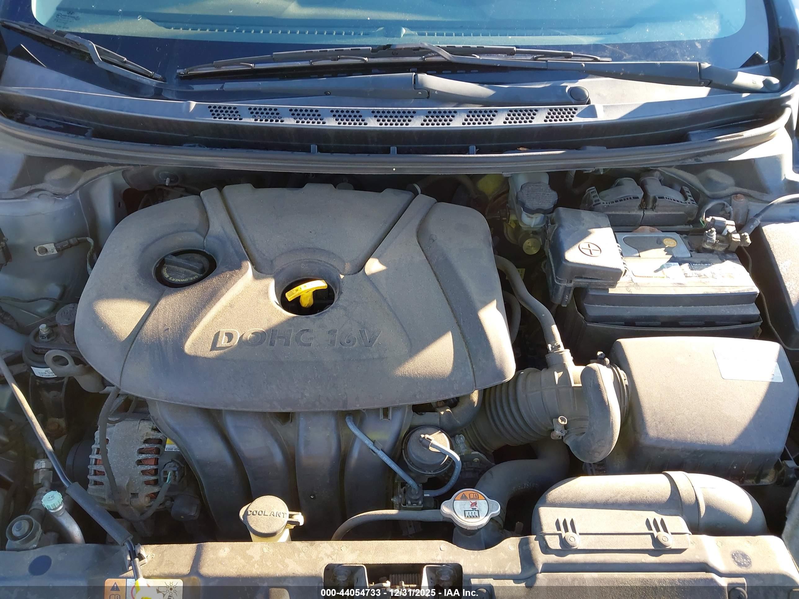 HYUNDAI ELANTRA image 10