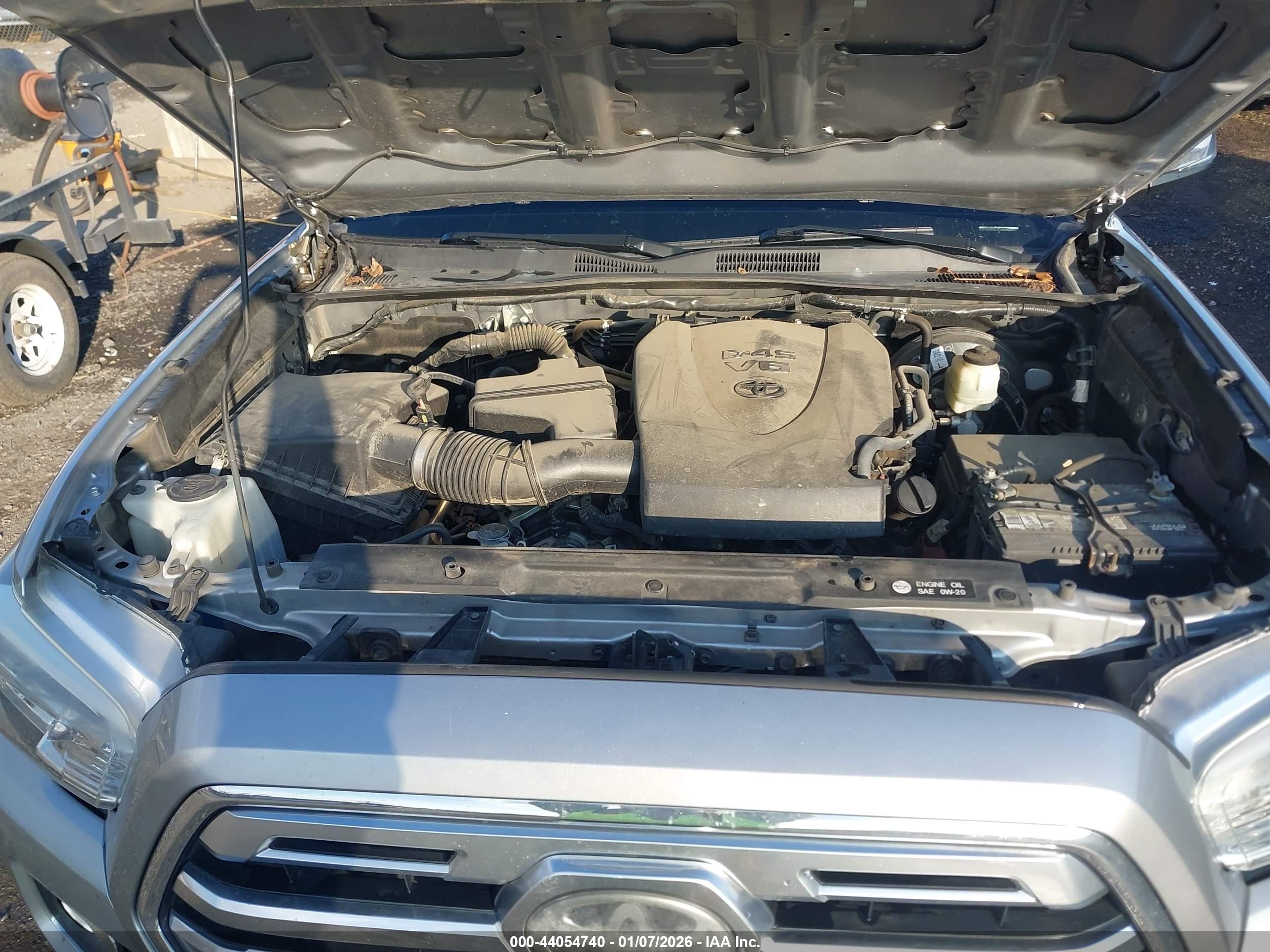 TOYOTA TACOMA image 10