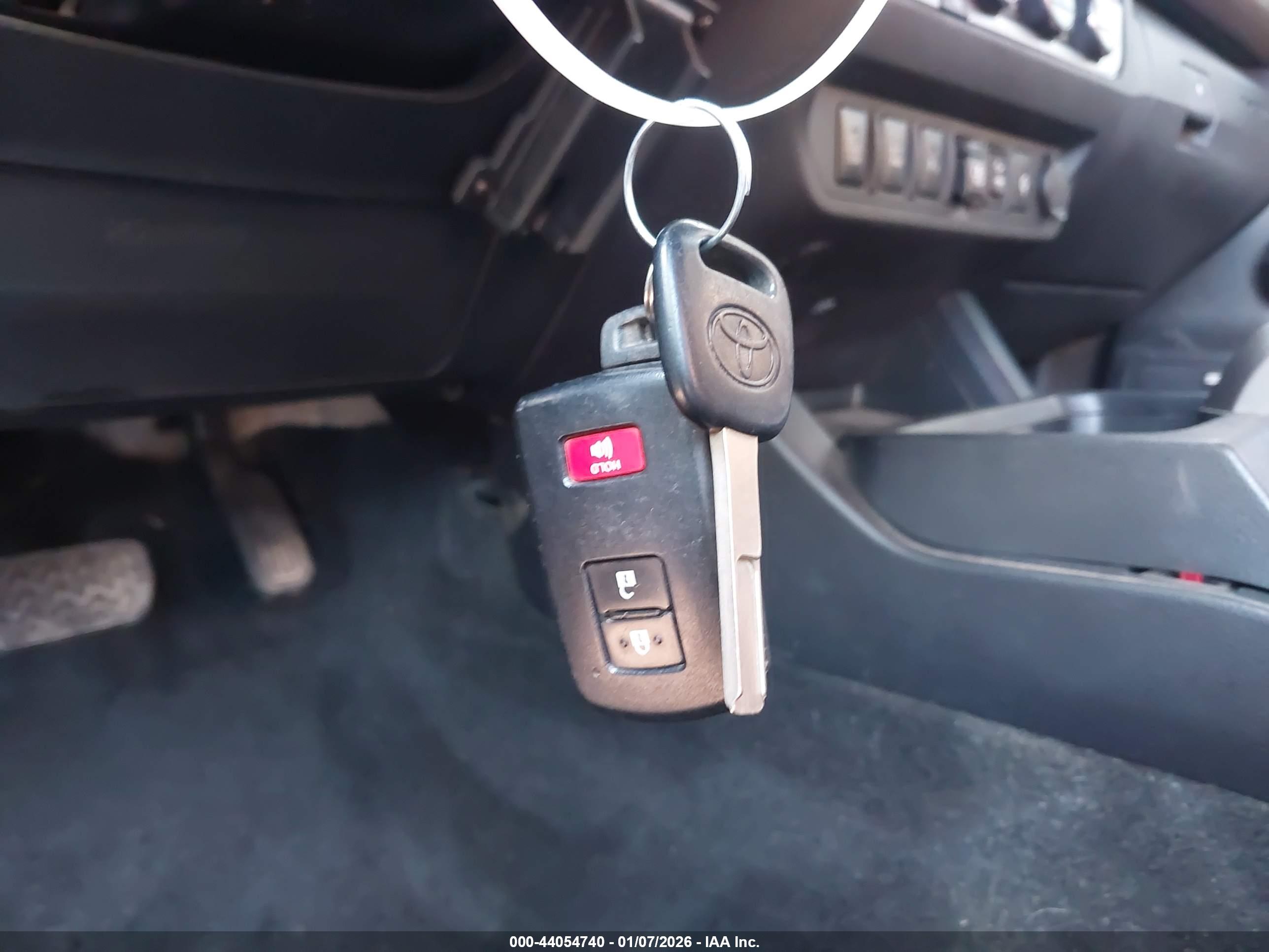 TOYOTA TACOMA image 11