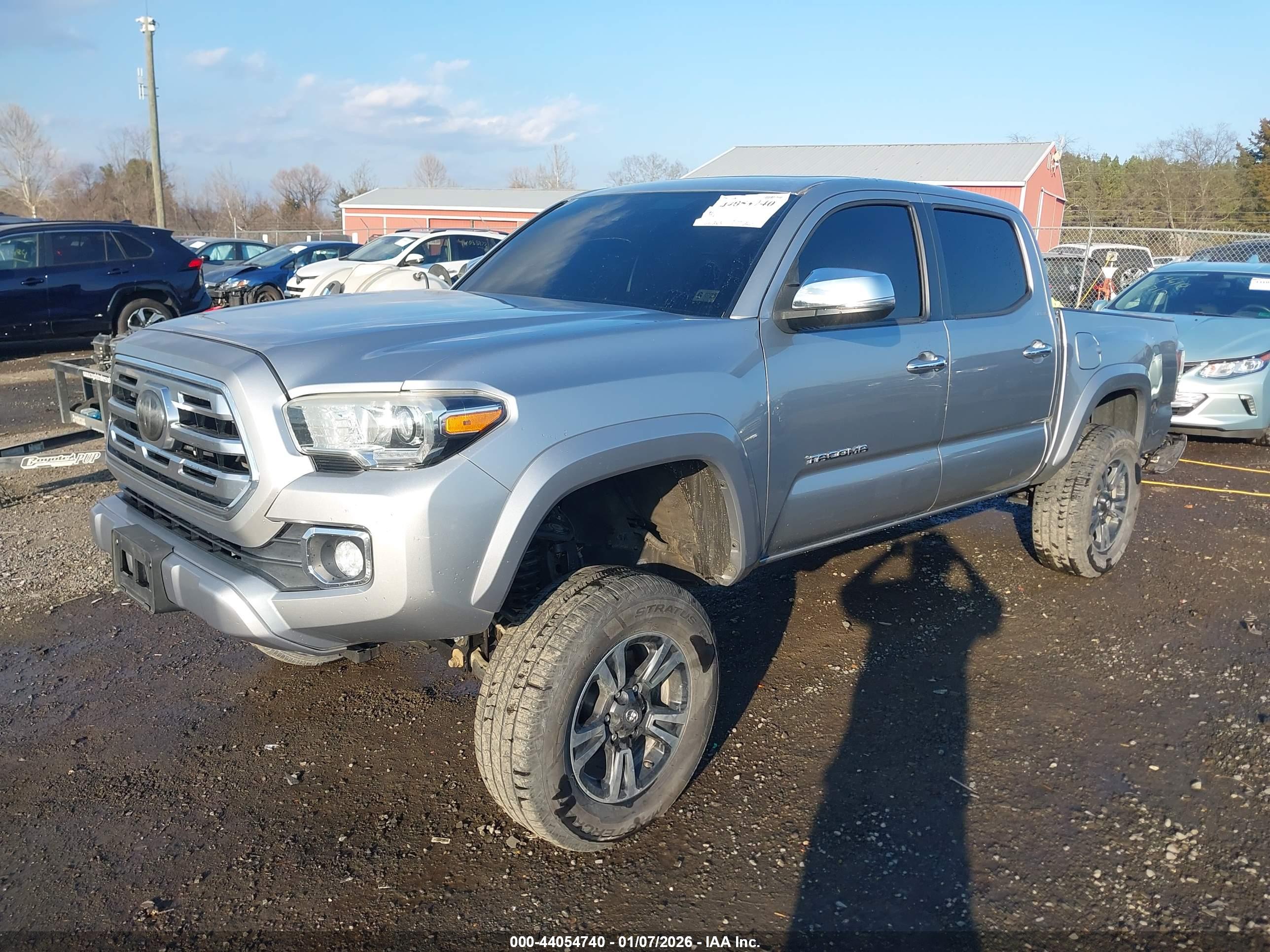TOYOTA TACOMA image 2
