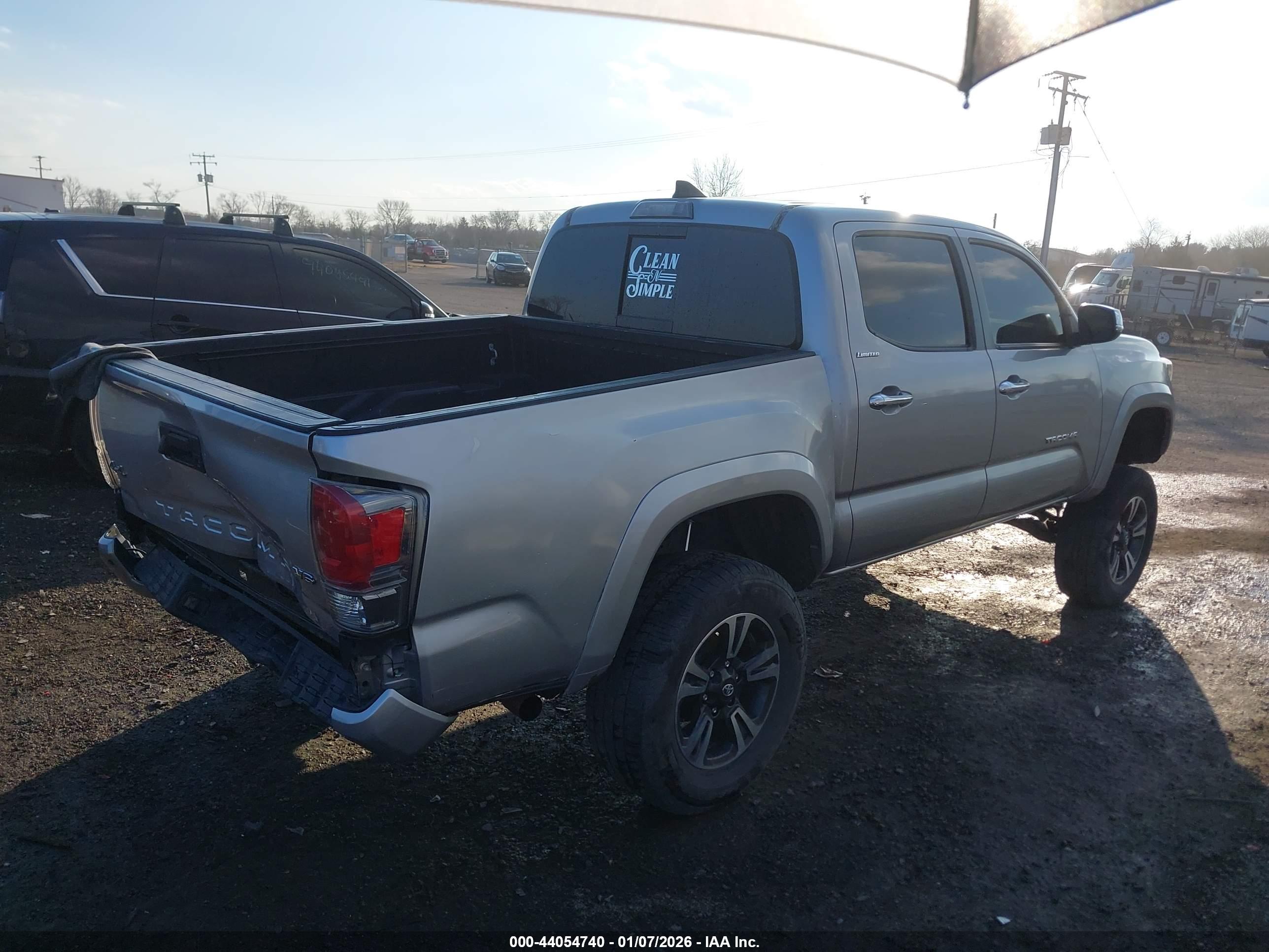 TOYOTA TACOMA image 4