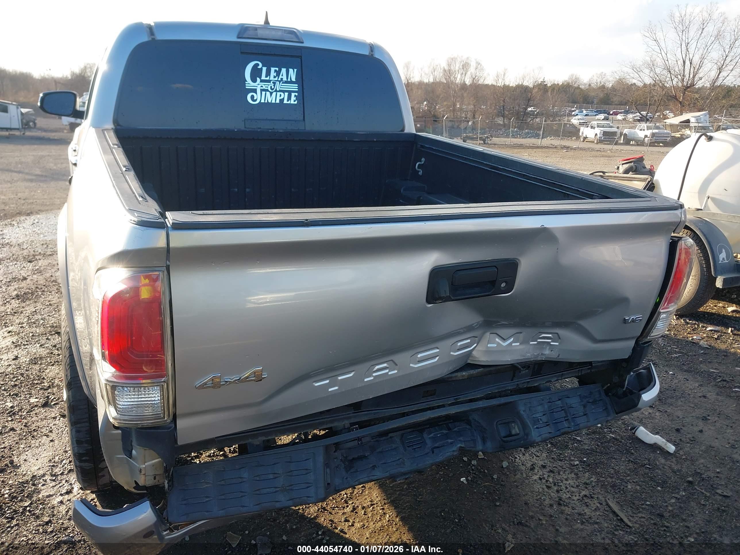 TOYOTA TACOMA image 6