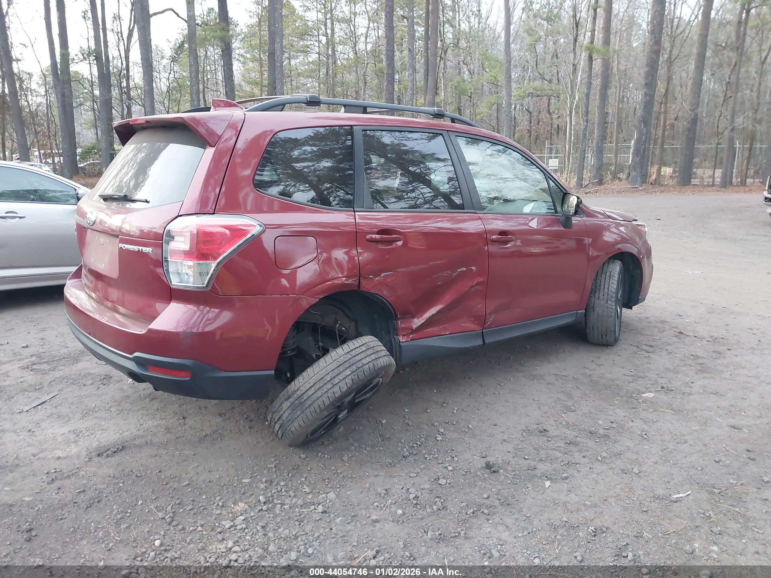 SUBARU FORESTER image 4