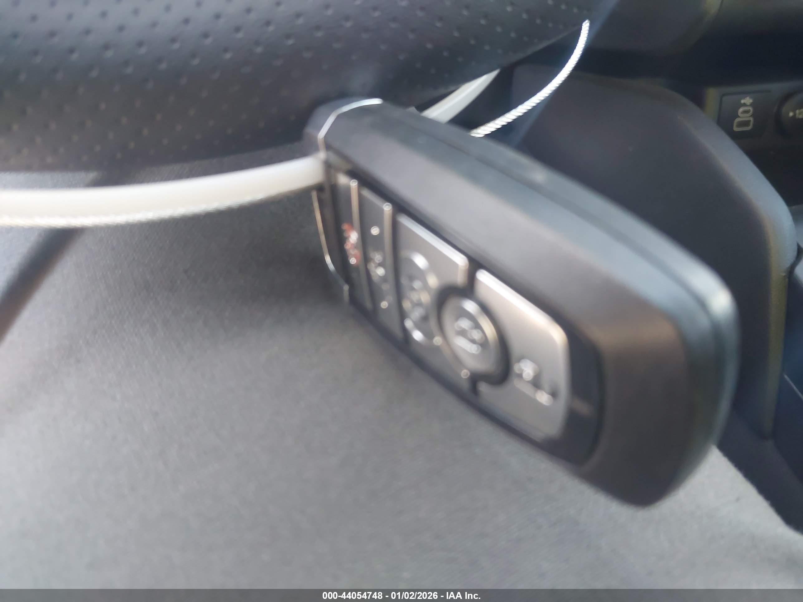 FORD ESCAPE image 11