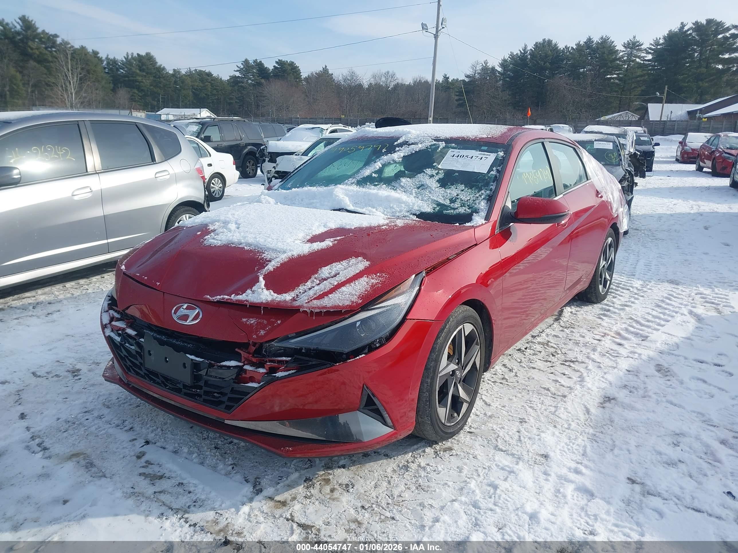 HYUNDAI ELANTRA image 2