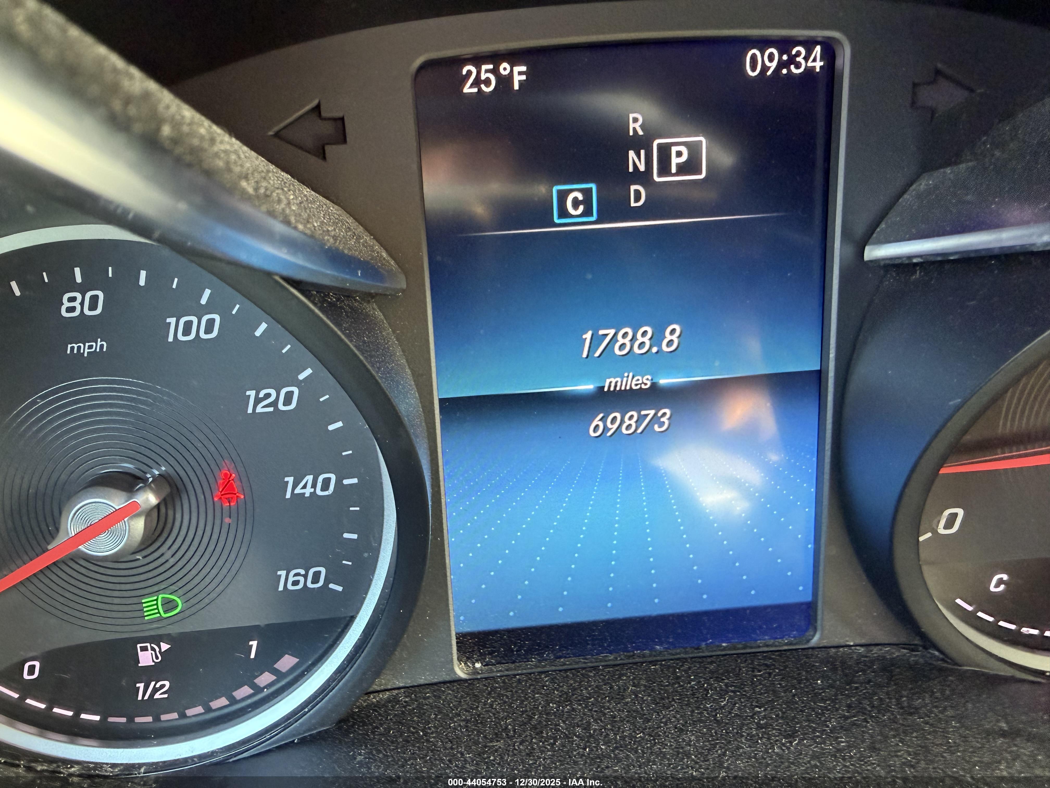 MERCEDES-BENZ GLC image 7