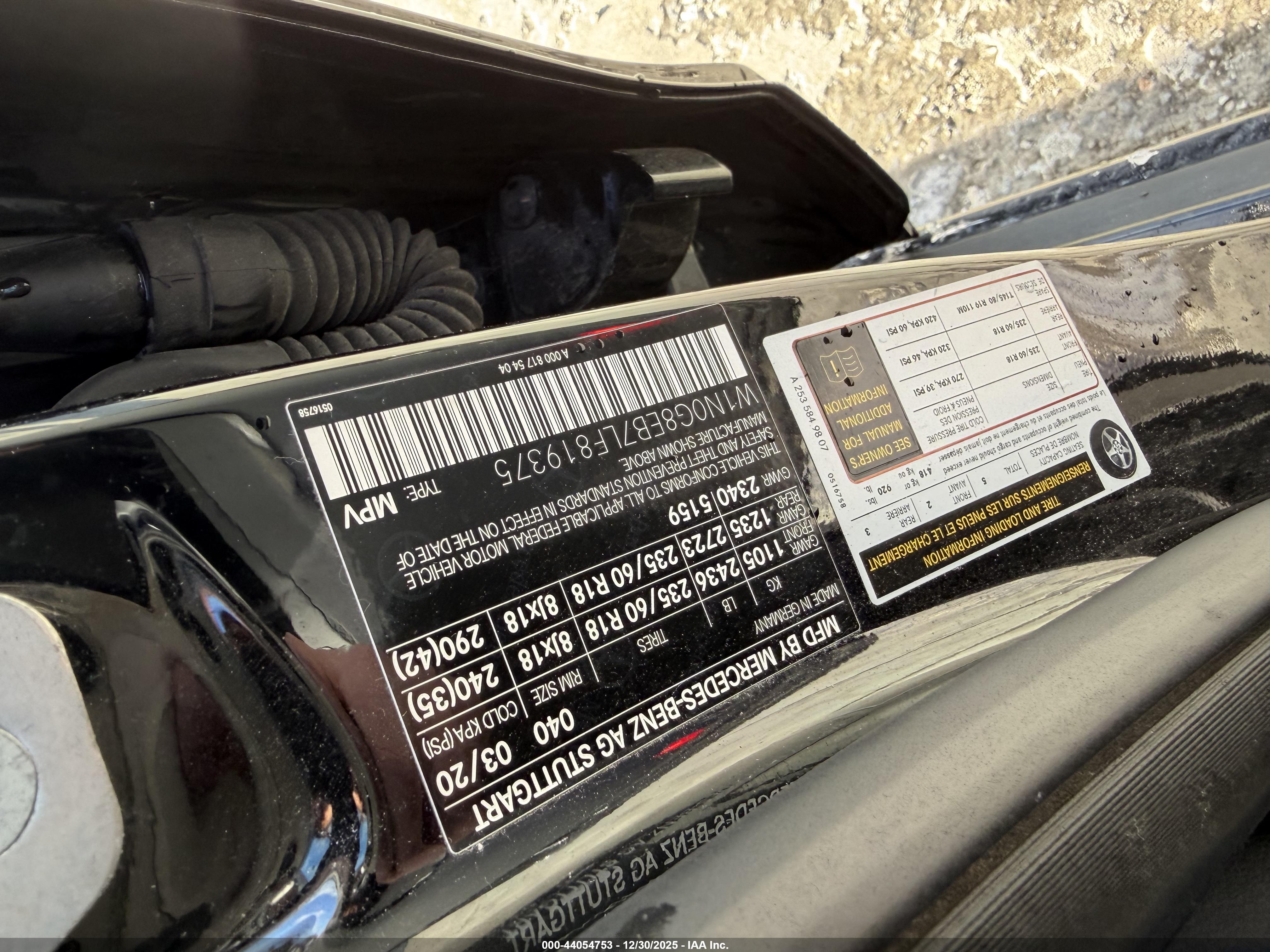 MERCEDES-BENZ GLC image 9