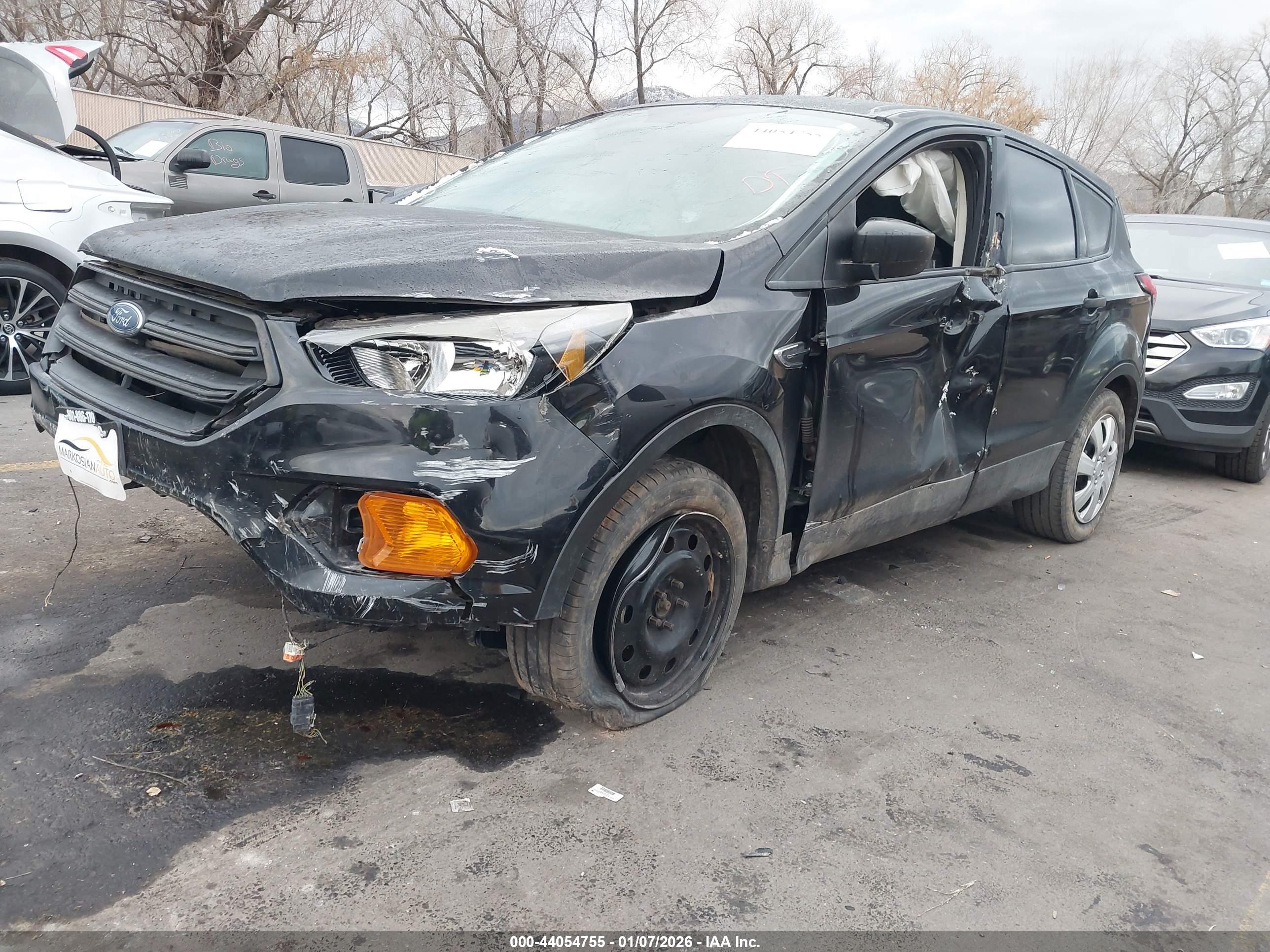 FORD ESCAPE image 2