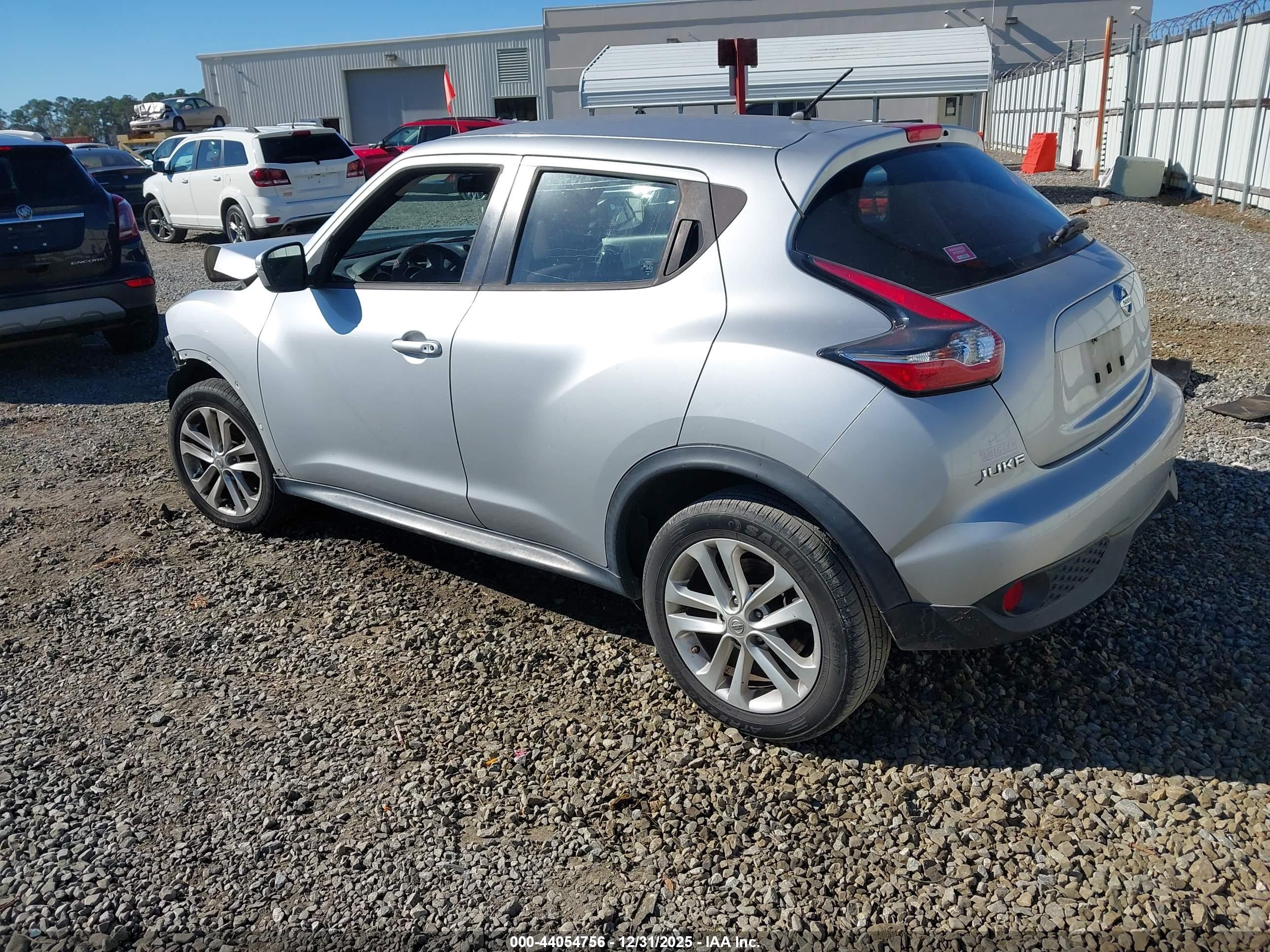 NISSAN JUKE image 3