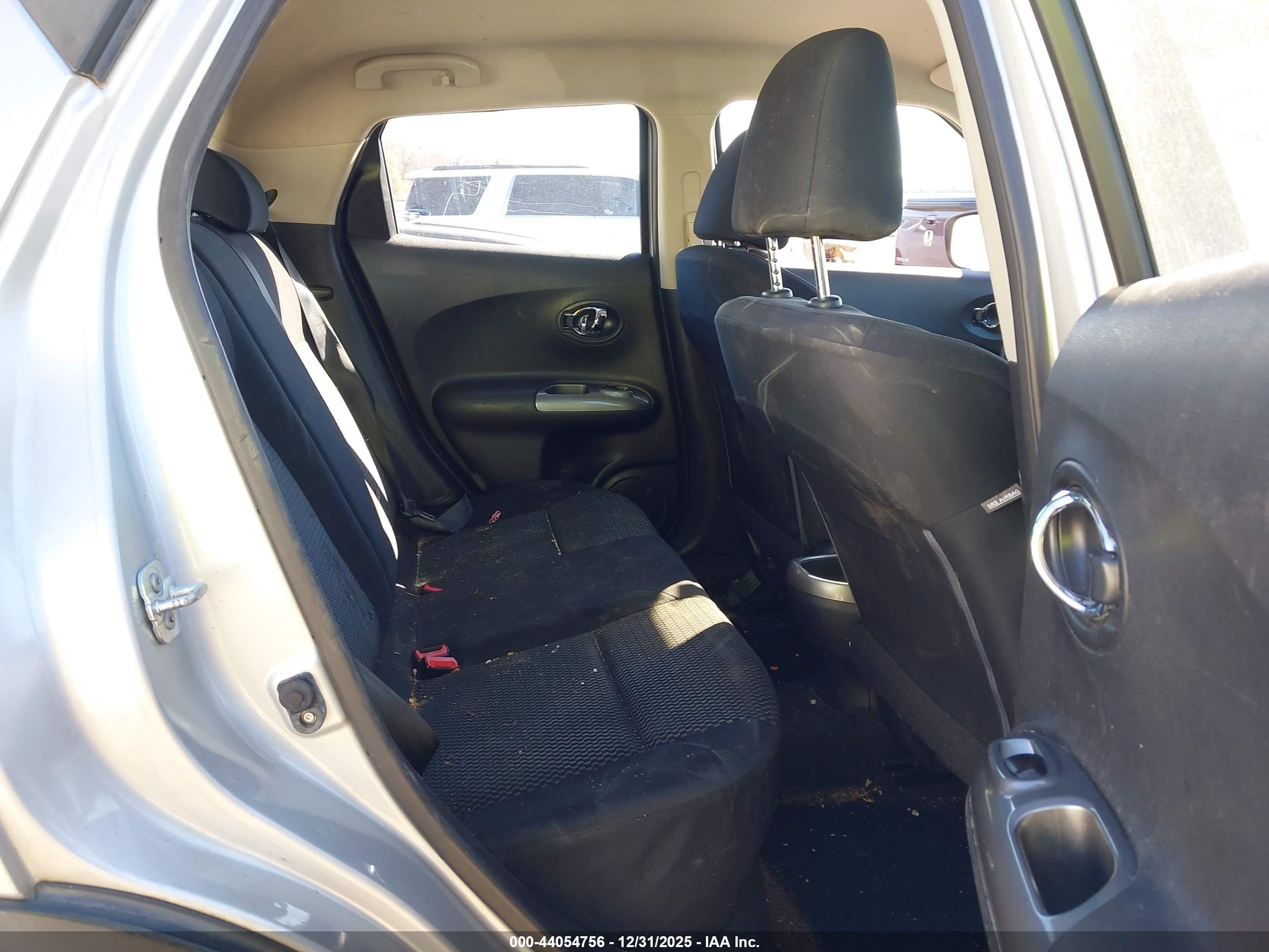 NISSAN JUKE image 8