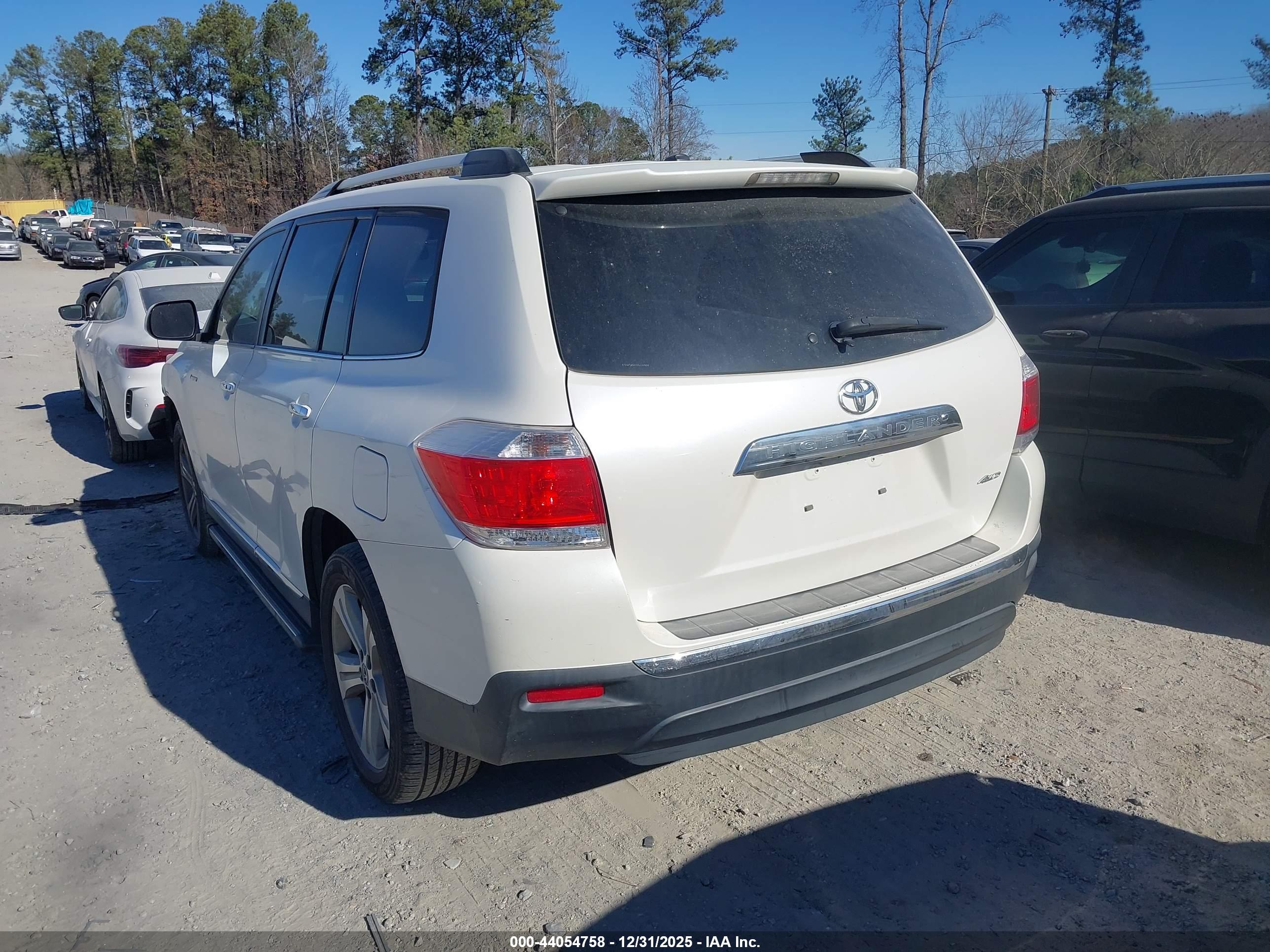 TOYOTA HIGHLANDER image 3
