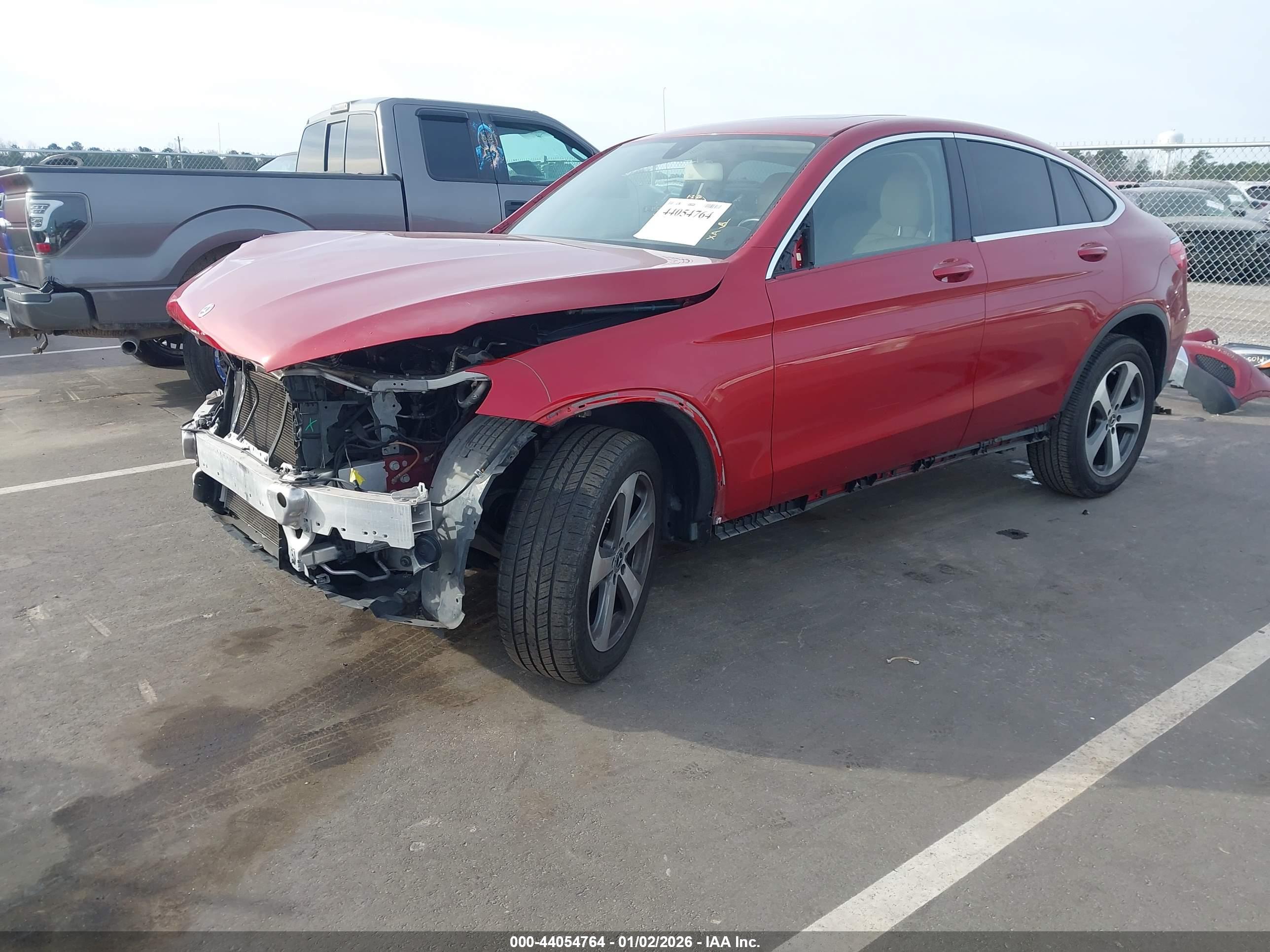 MERCEDES-BENZ GLC image 2