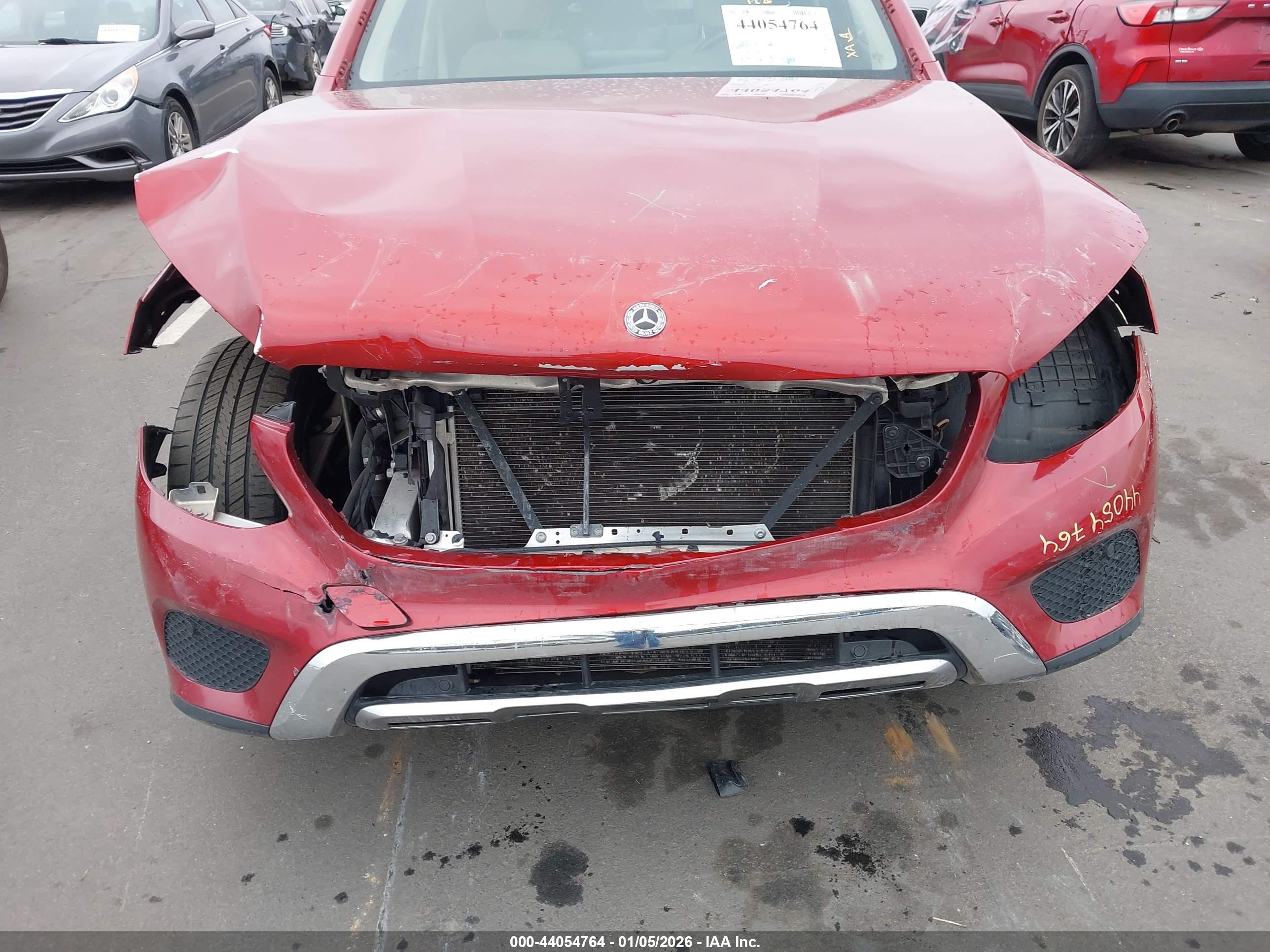 MERCEDES-BENZ GLC image 6
