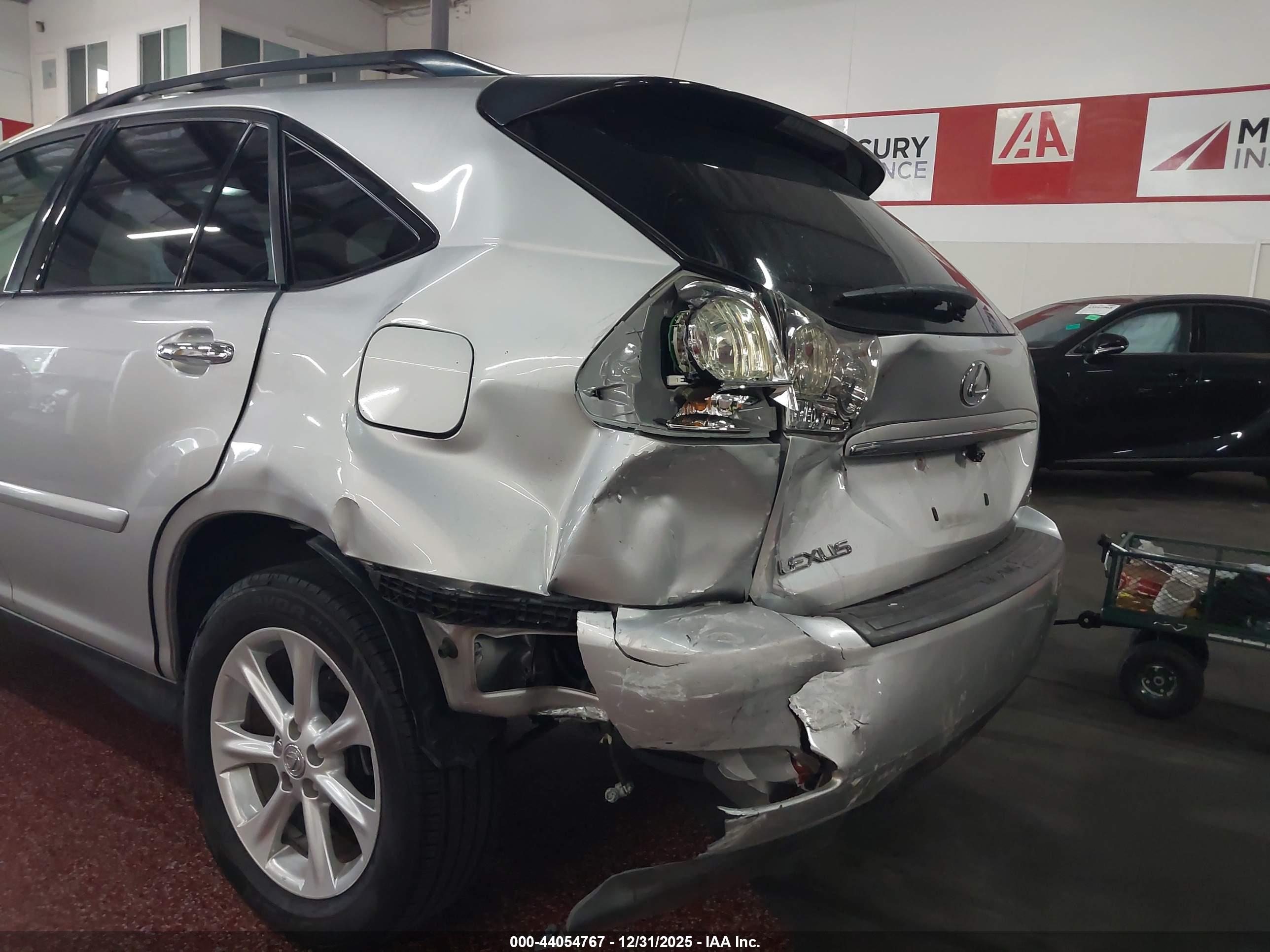 LEXUS RX image 6