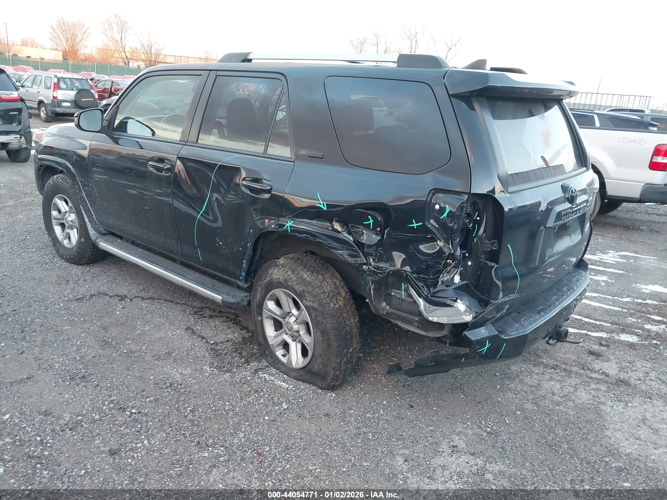 TOYOTA 4RUNNER image 3