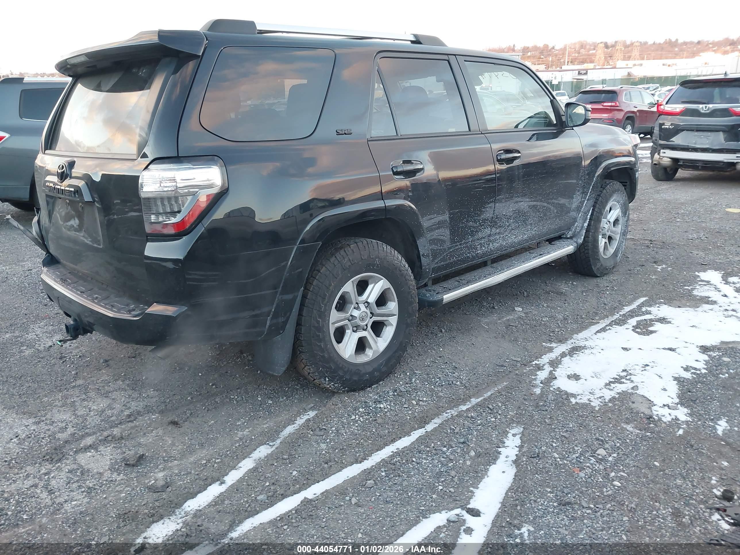 TOYOTA 4RUNNER image 4