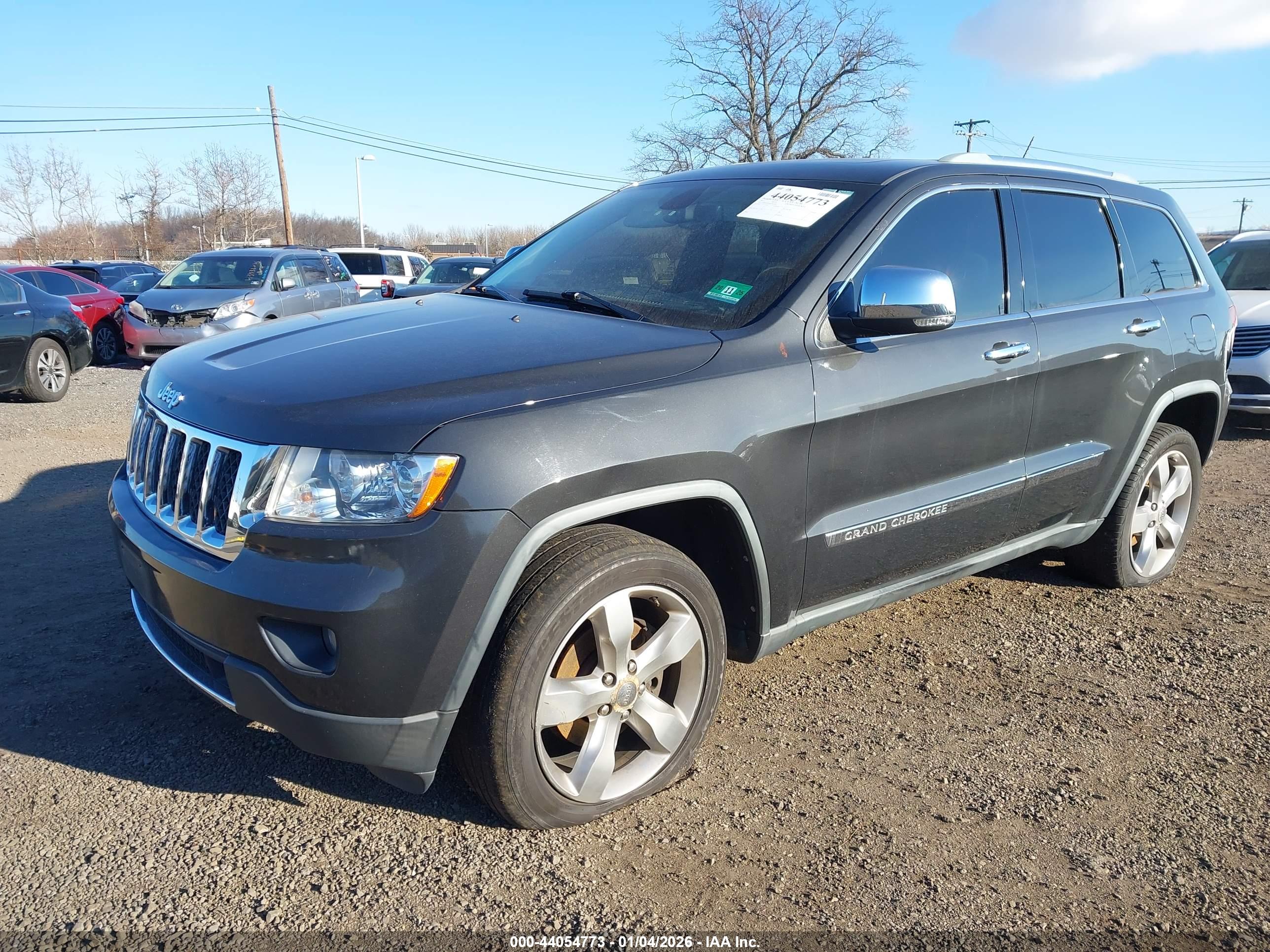 JEEP GRAND image 2