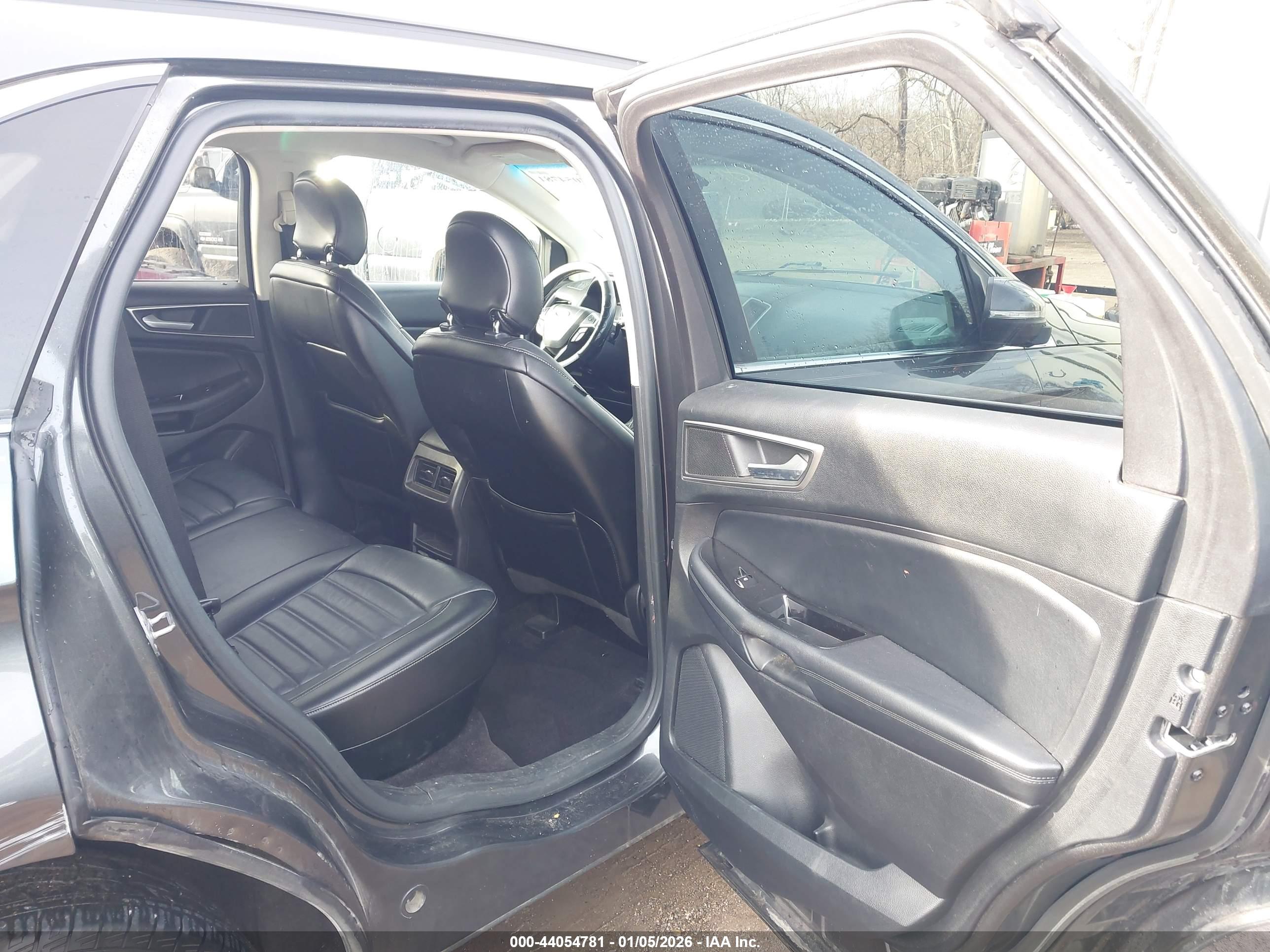 FORD EDGE image 8