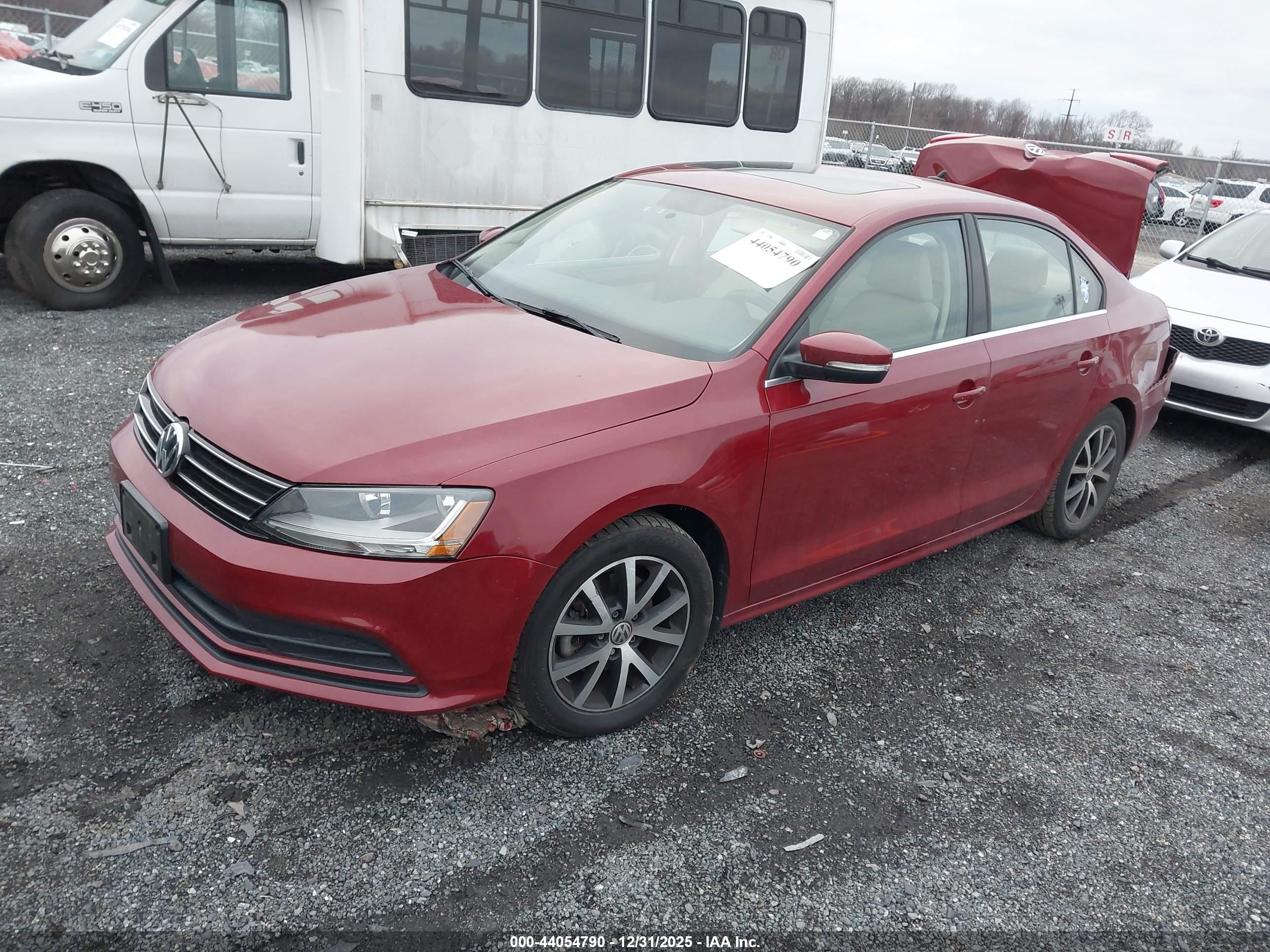VOLKSWAGEN JETTA image 2