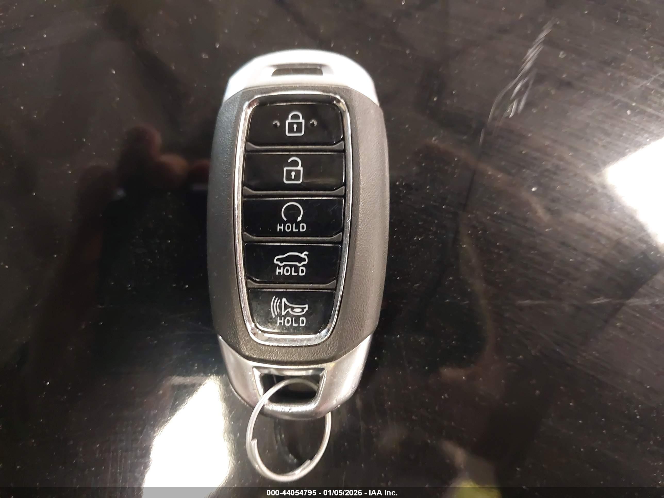HYUNDAI ELANTRA image 11